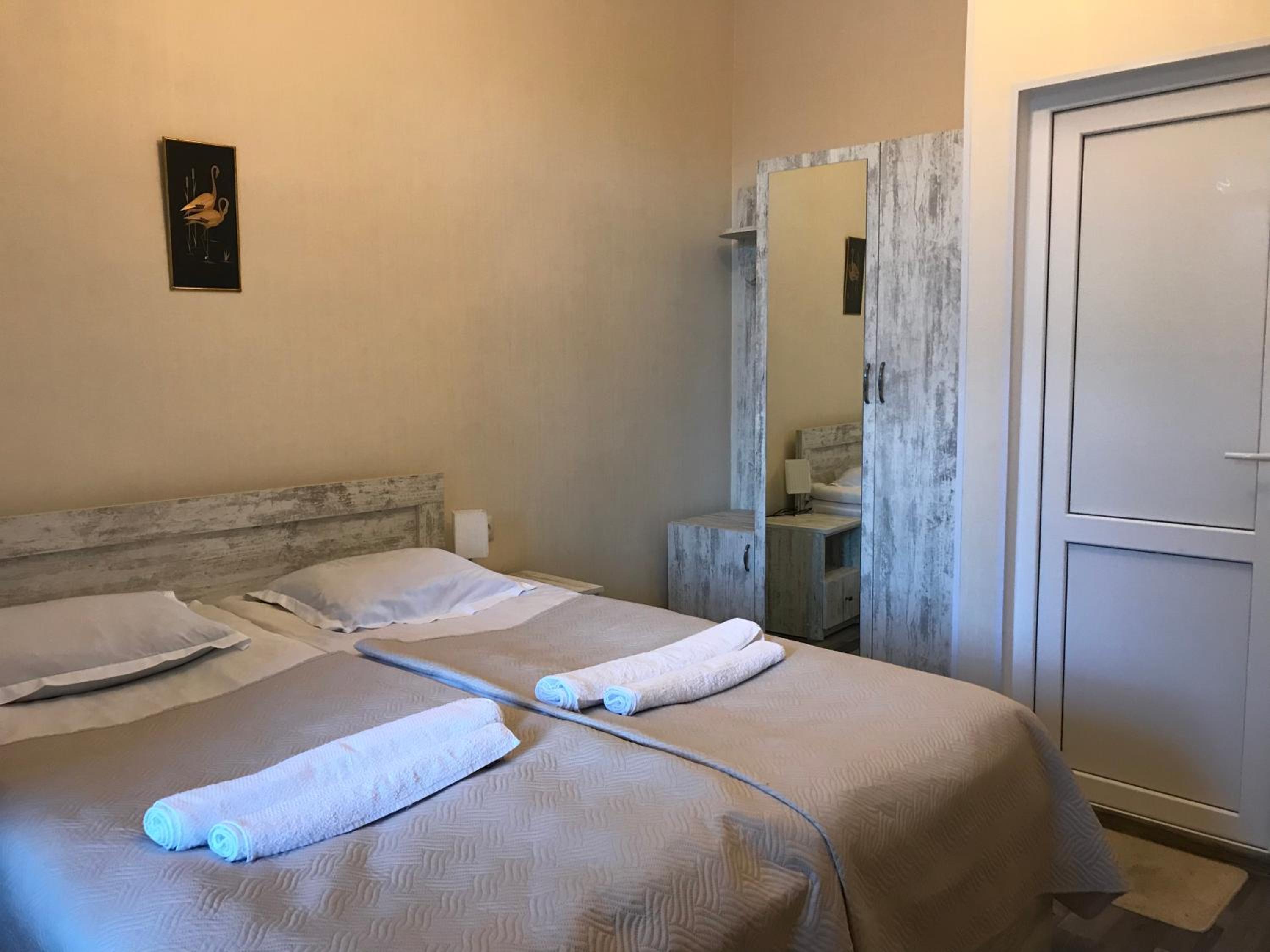 Standard Double or Twin Room photo 2