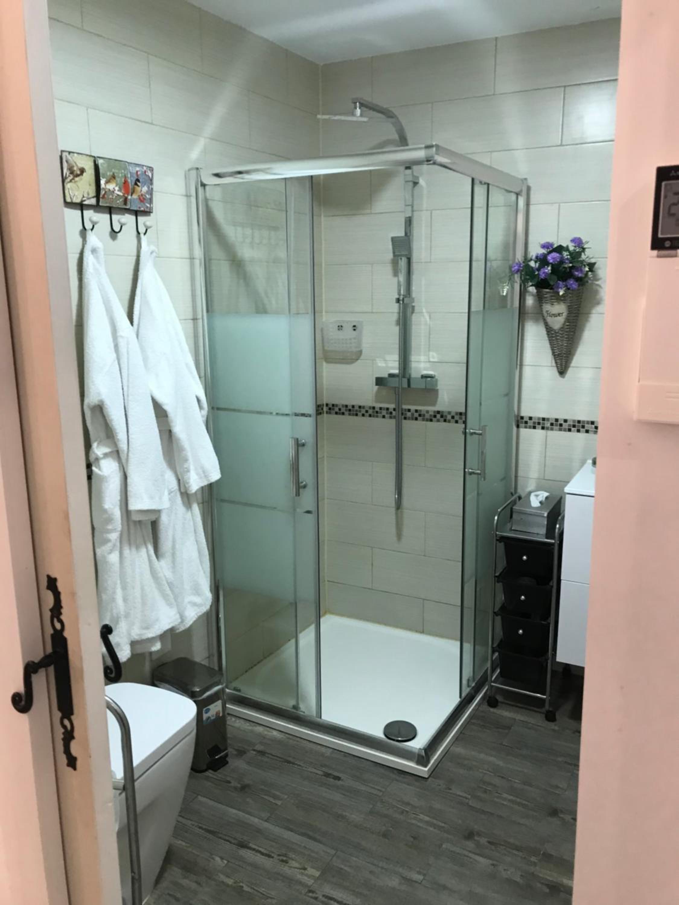 Double or Twin Room with Private Bathroom photo 1