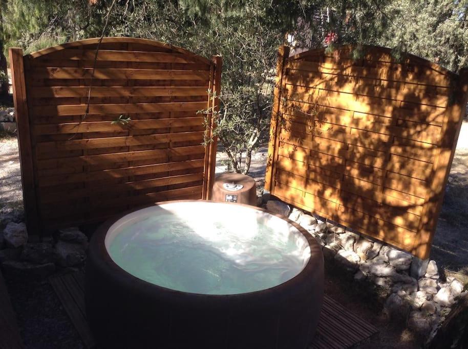 Double Room with Spa Bath - Photo 3