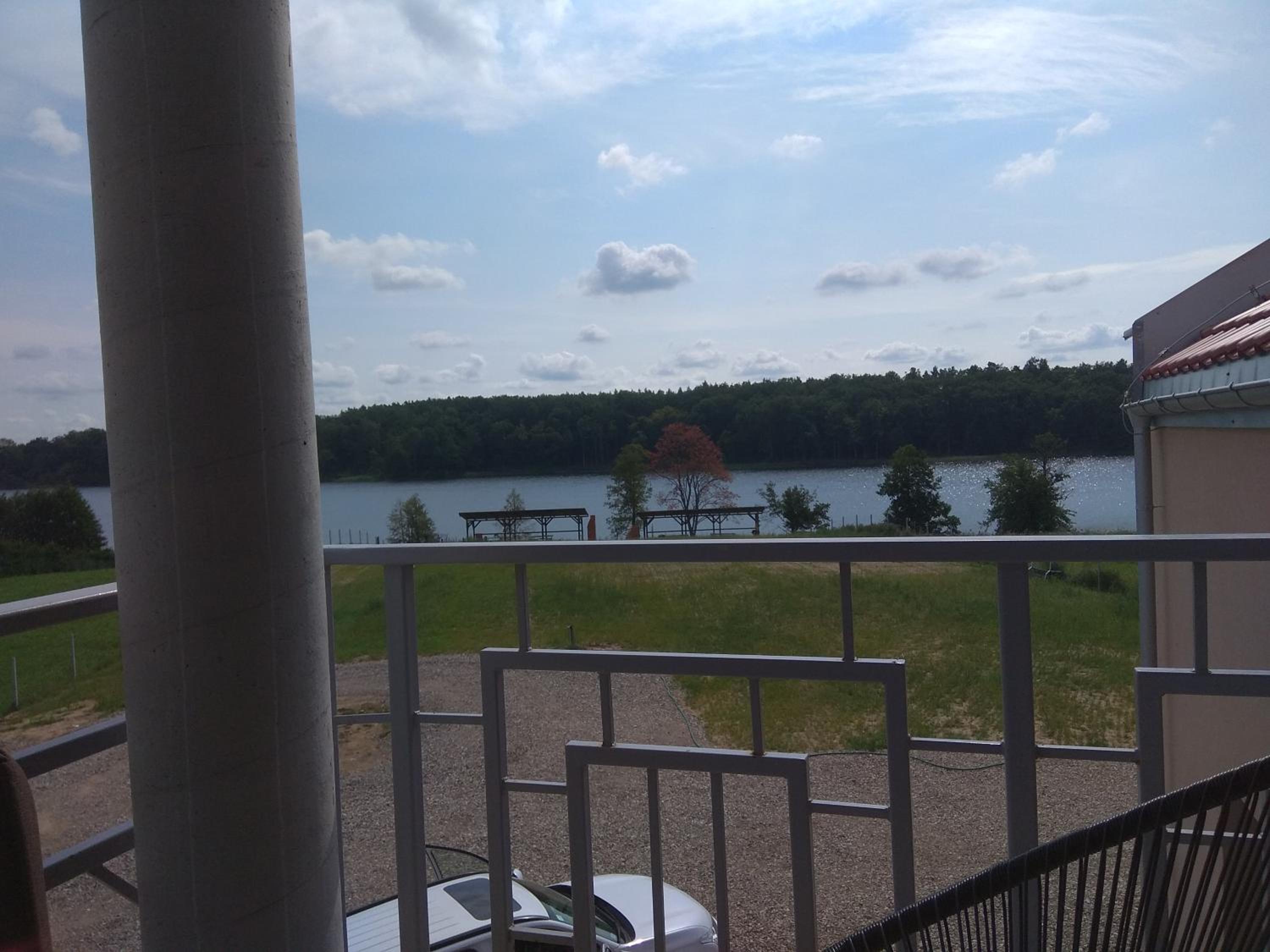 Suite with Lake View - Photo 13