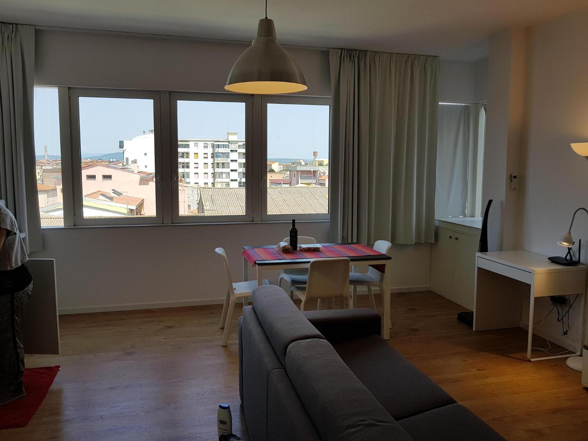 Apartment photo 2
