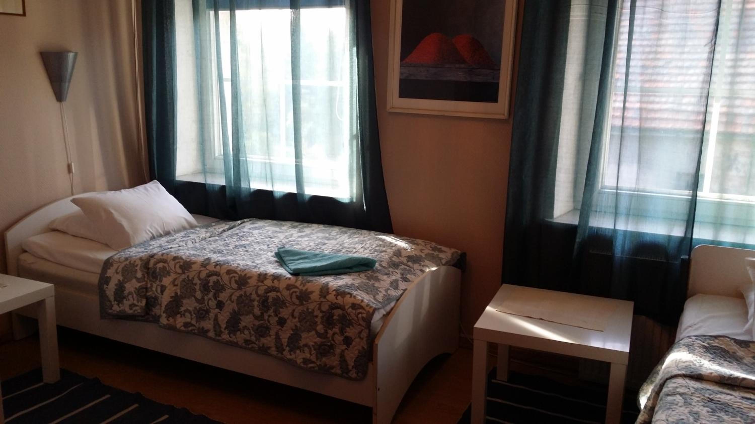 Twin Room with Private Bathroom - Photo 1