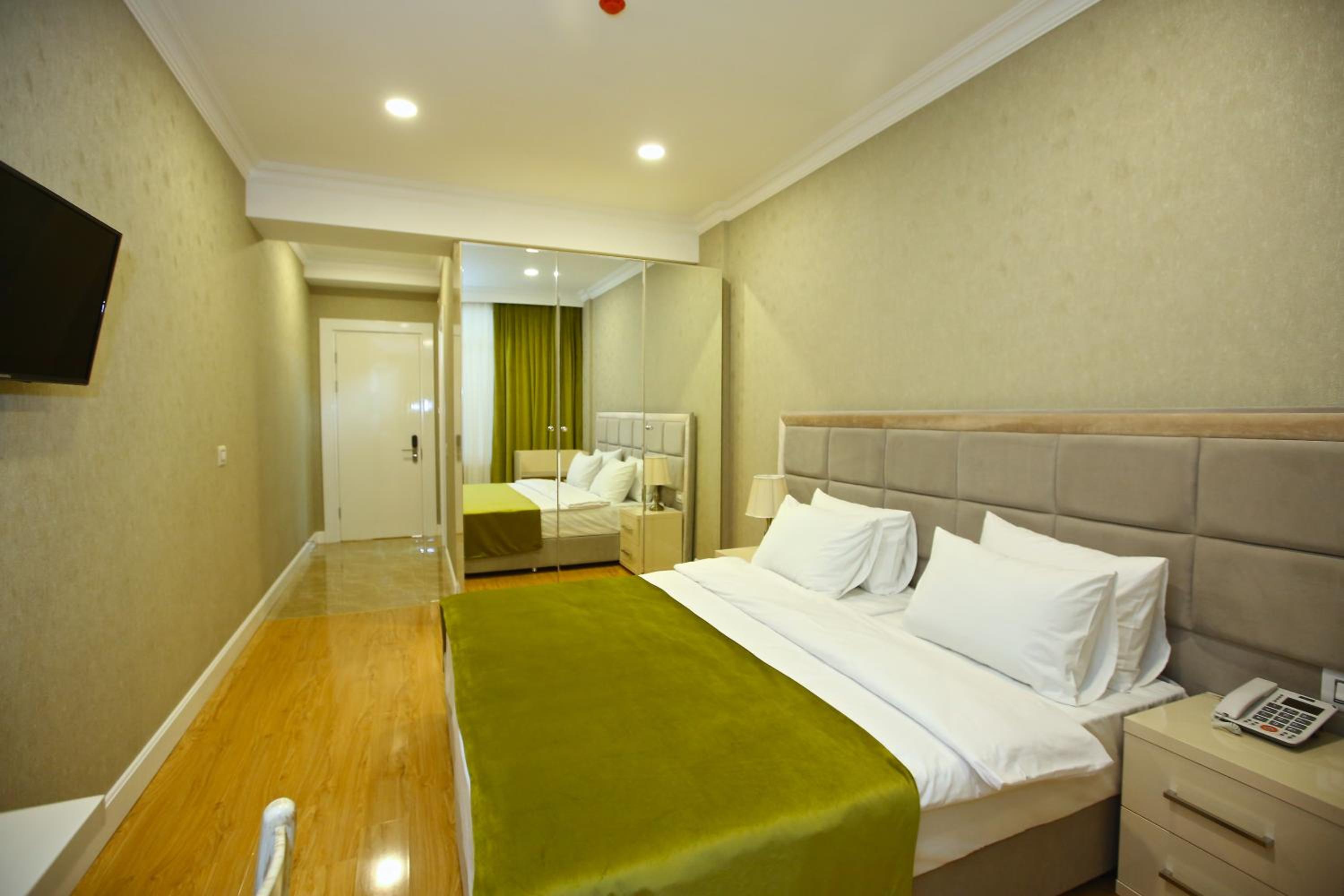 Budget Double Room photo 1