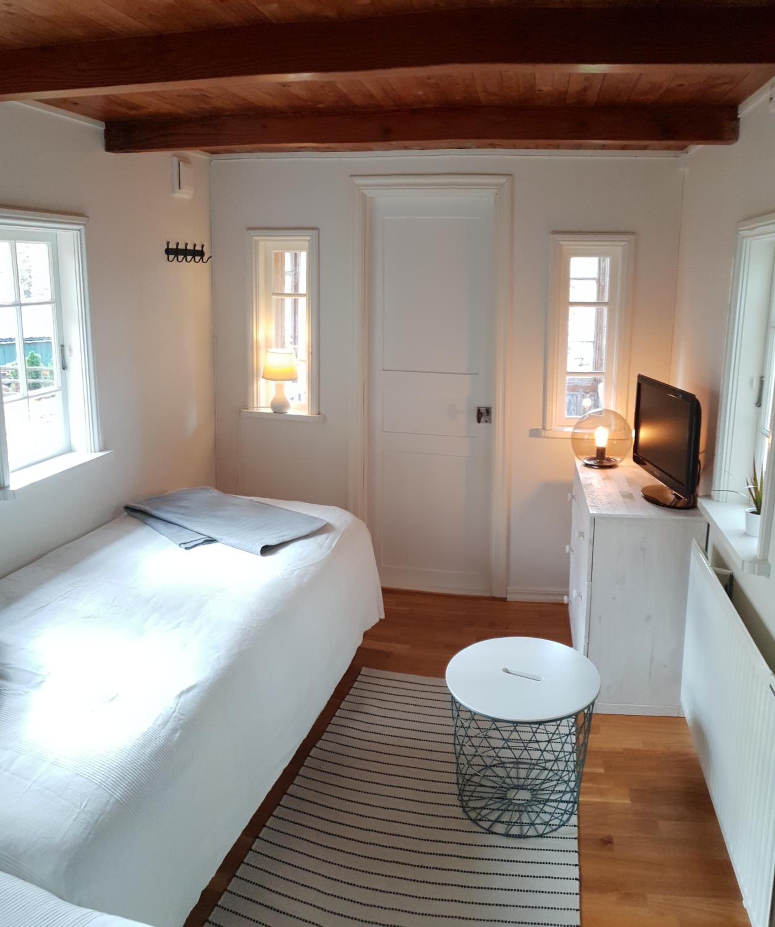 Cottage photo 2