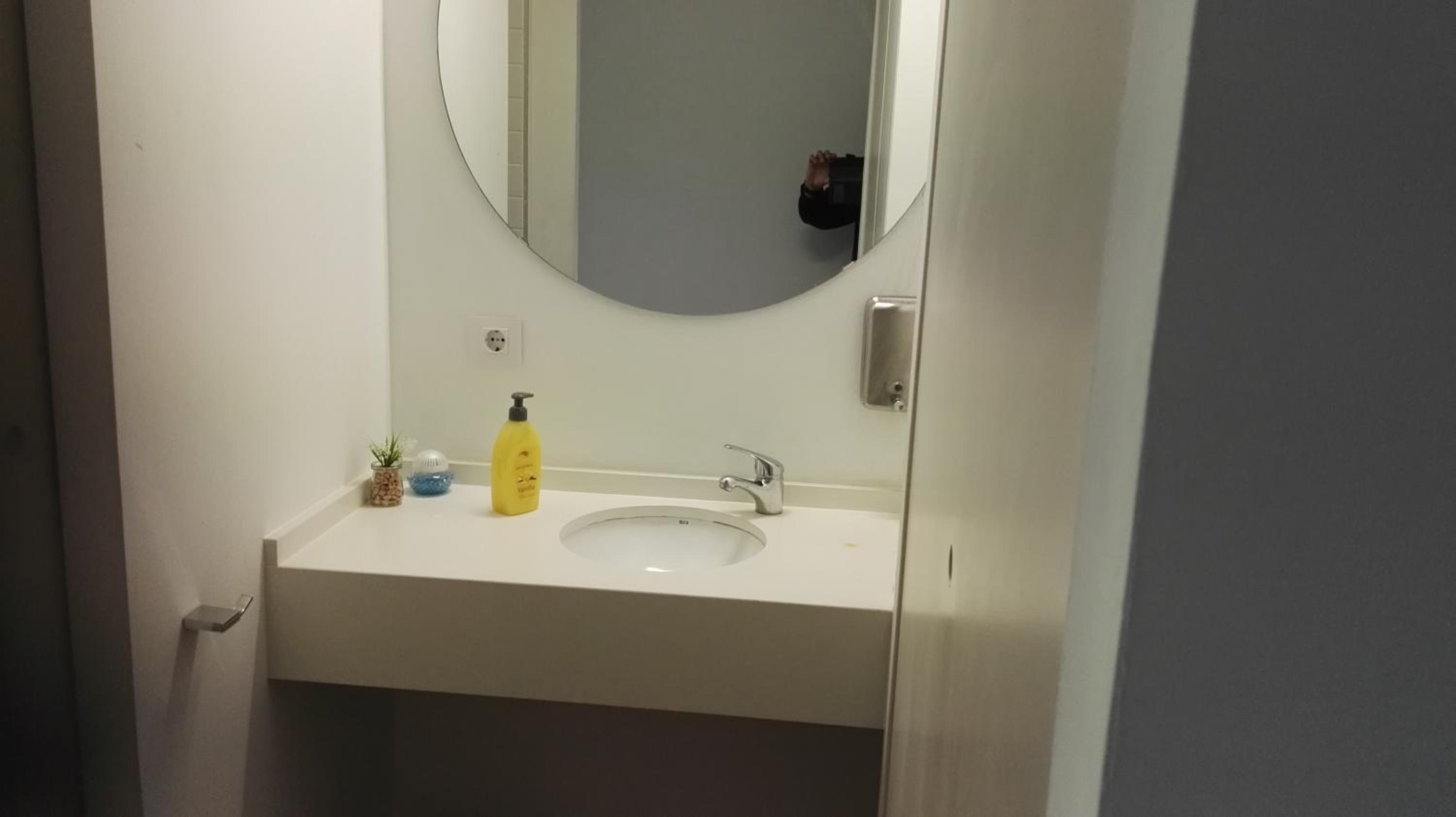 Quadruple Room with Private Bathroom