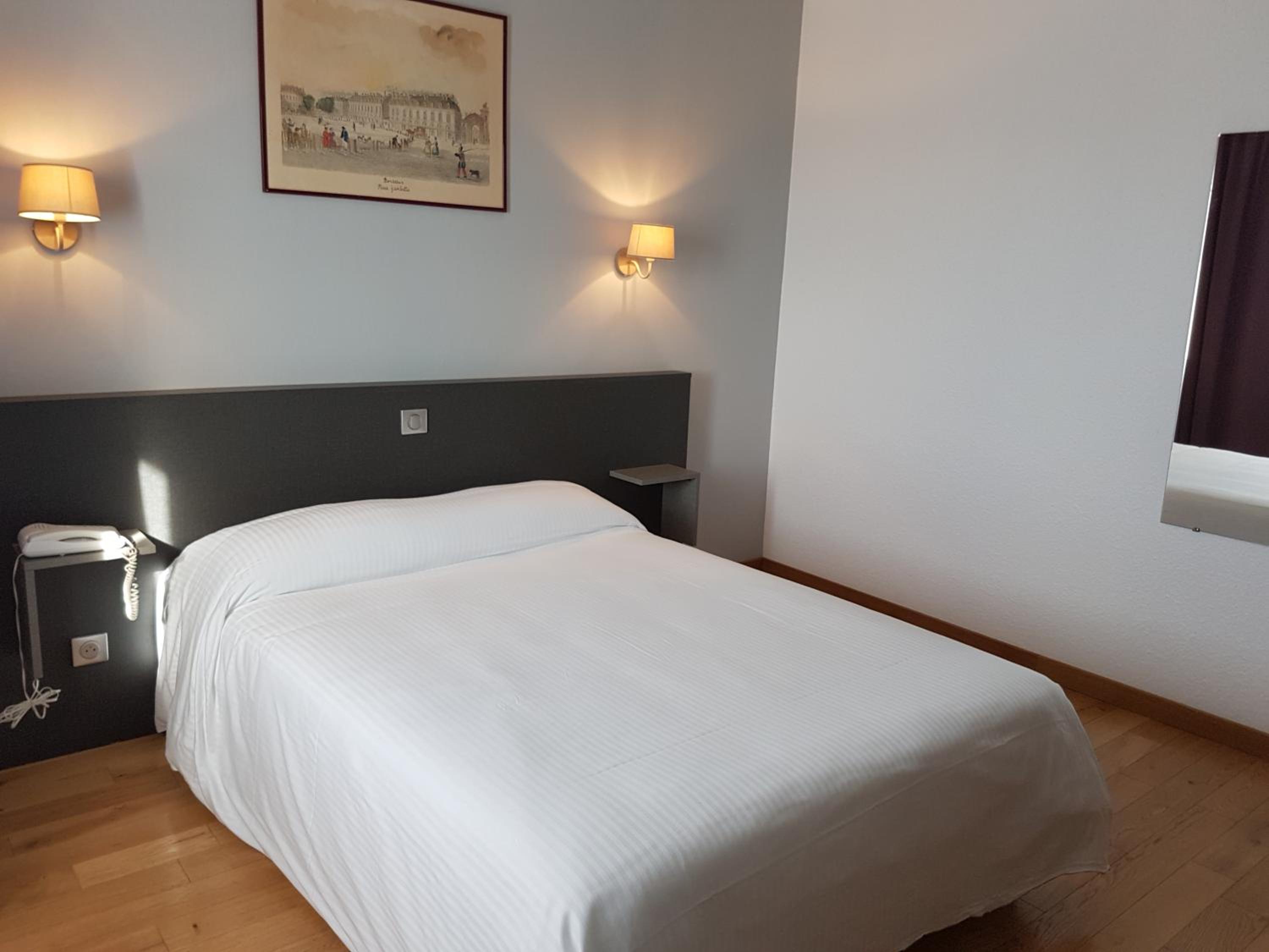Double Room - Photo 2