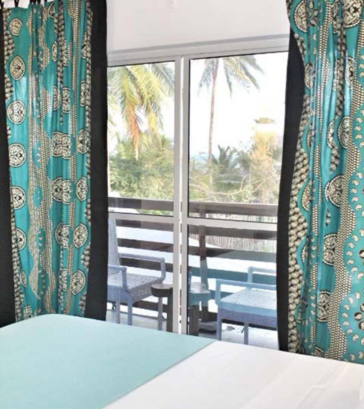Deluxe Double Room with Side Sea View photo 3