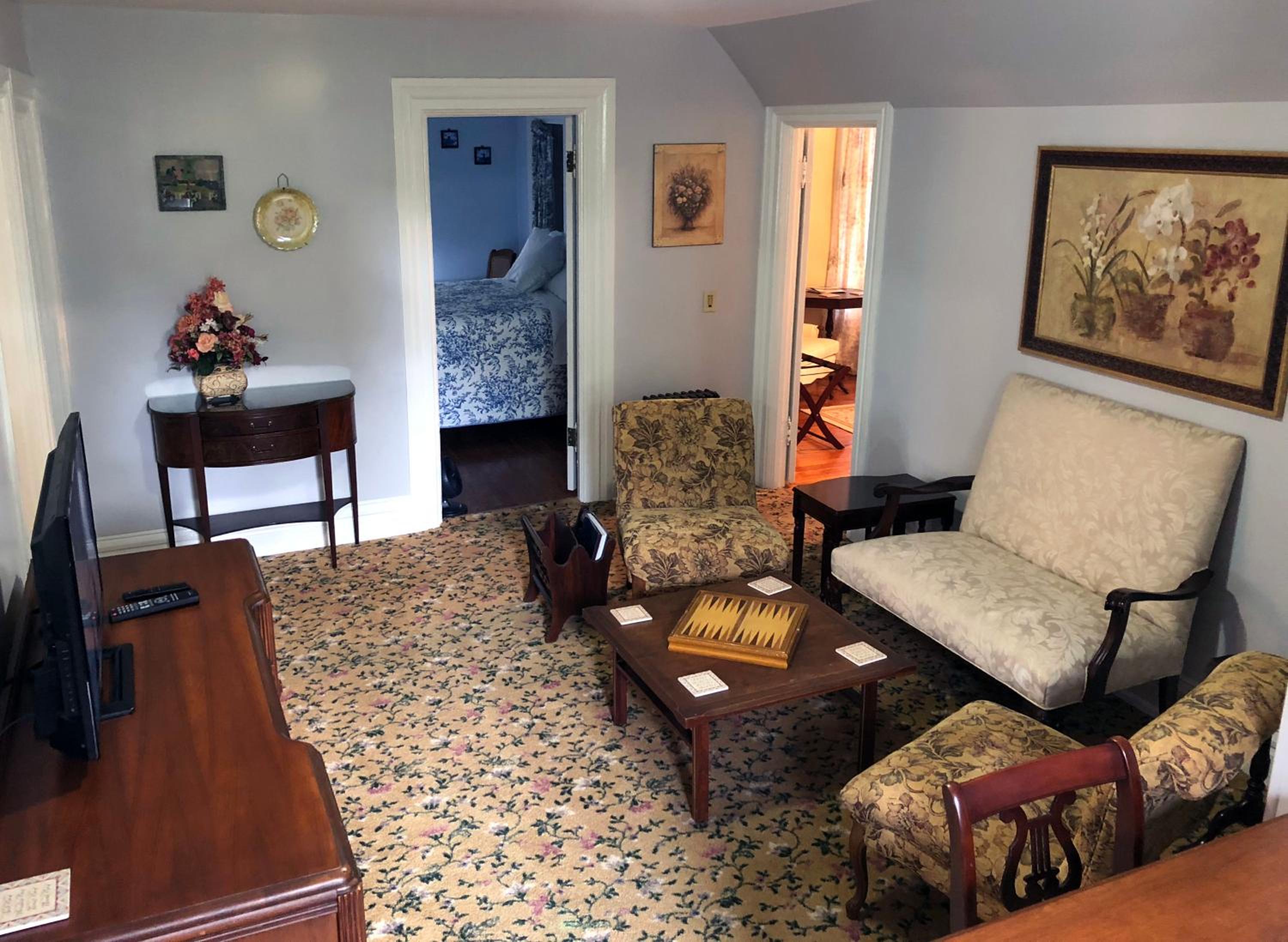 Standard Queen Room photo 2