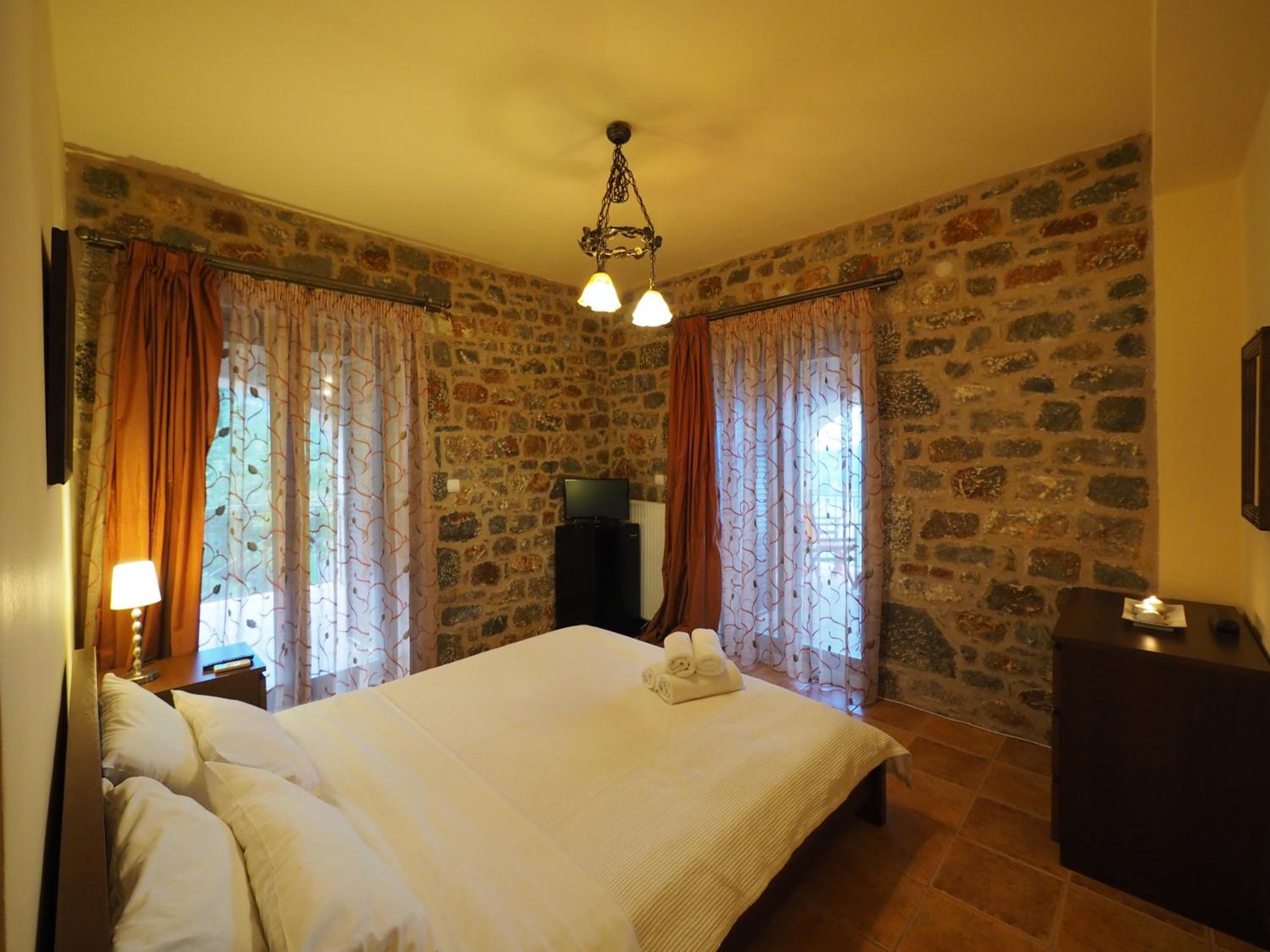 Deluxe Double Room with Balcony and Sea View photo 2