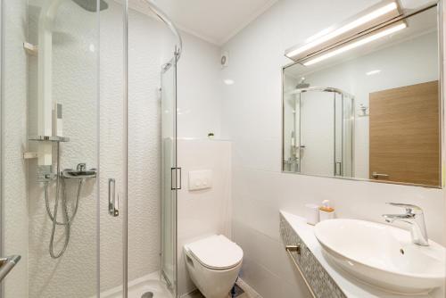 Deluxe Suite with Sea View