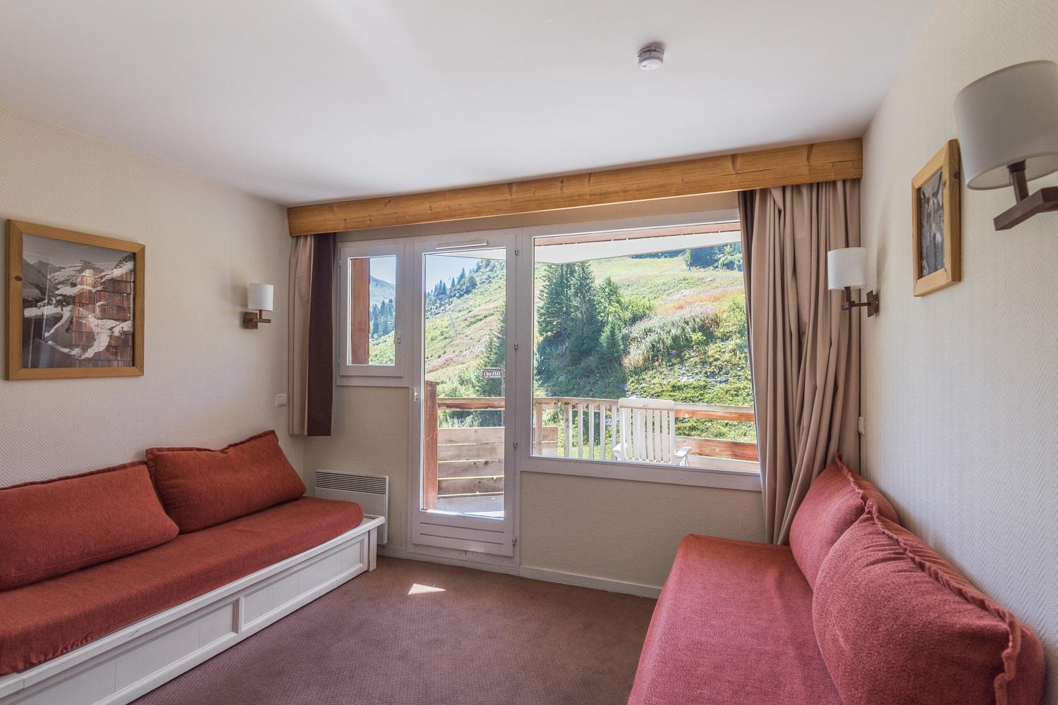 Select Two-Bedroom Apartment (7 People)