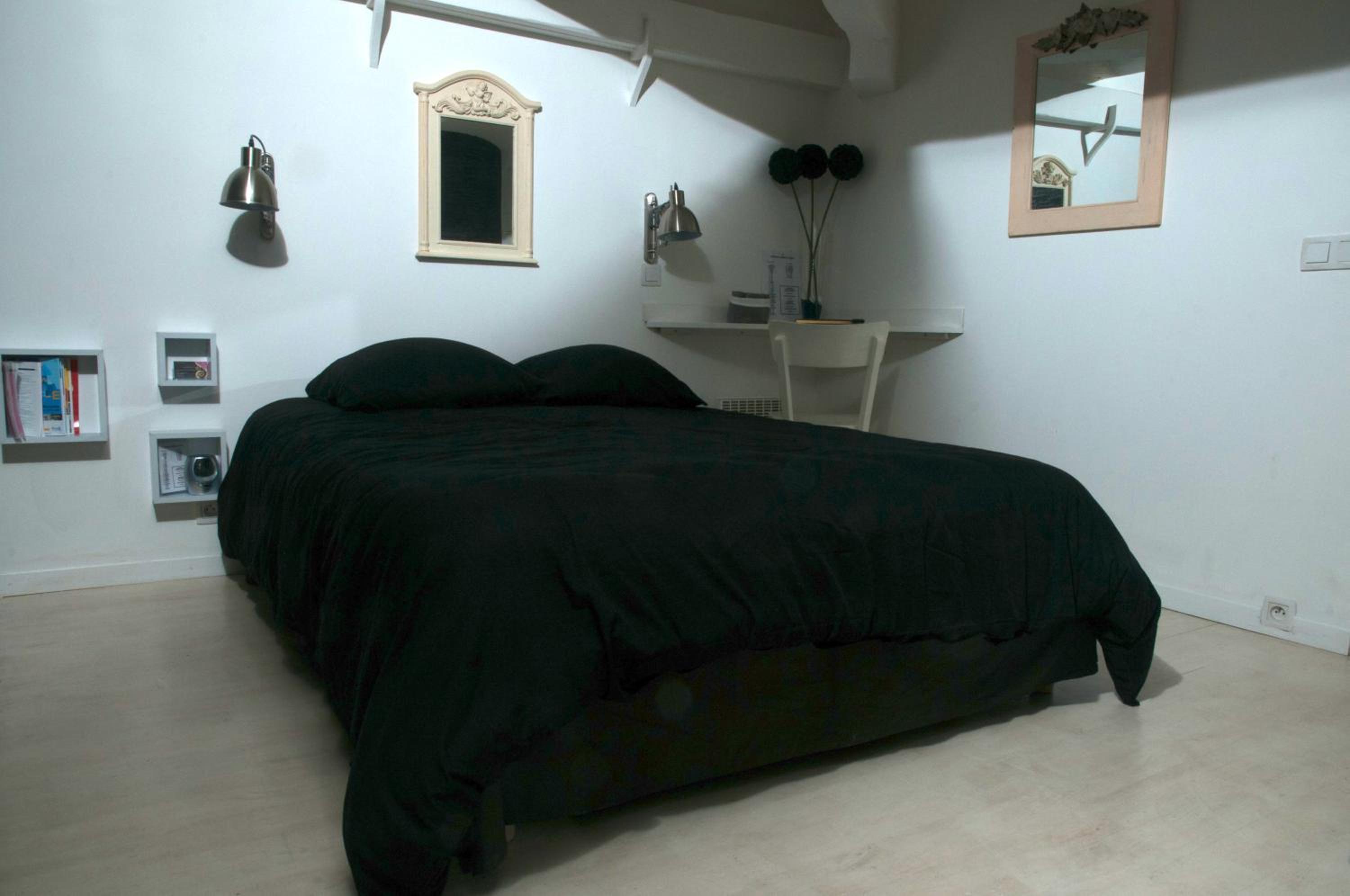Economy Double Room photo 3