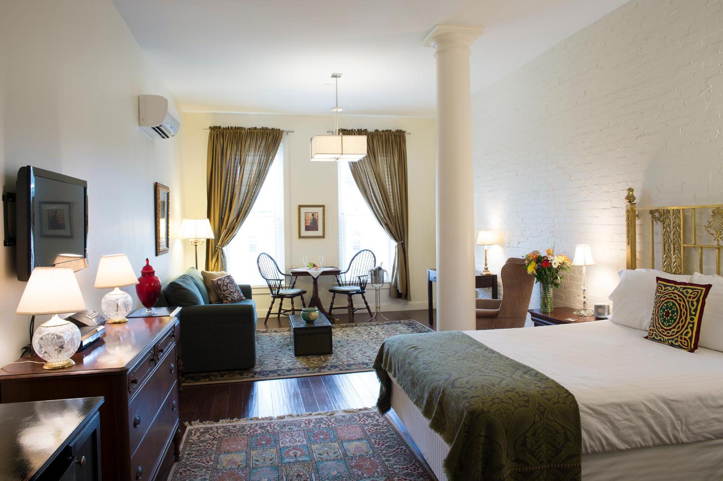 Deluxe Suite photo 1
