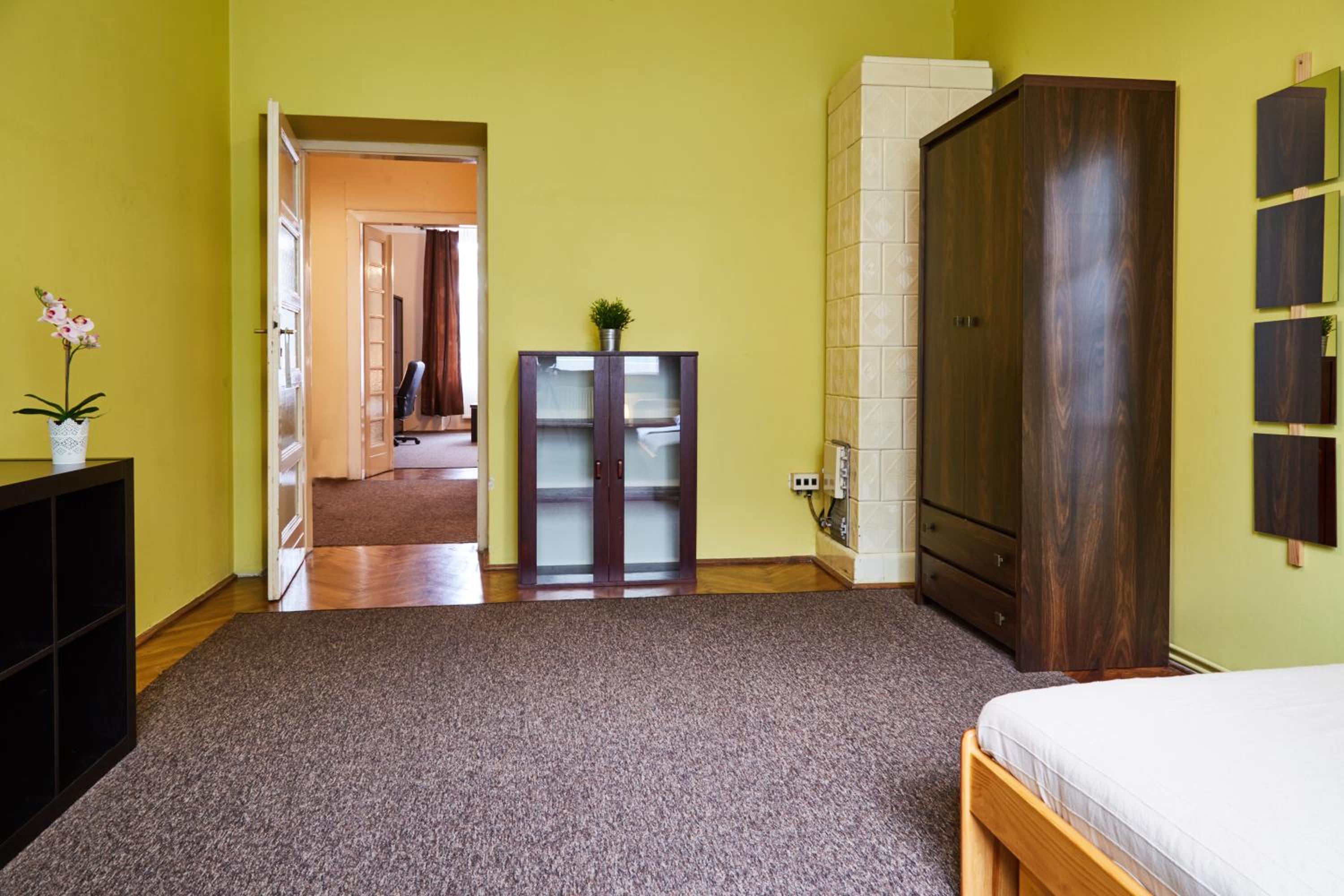 Two-Bedroom Apartment - Photo 6