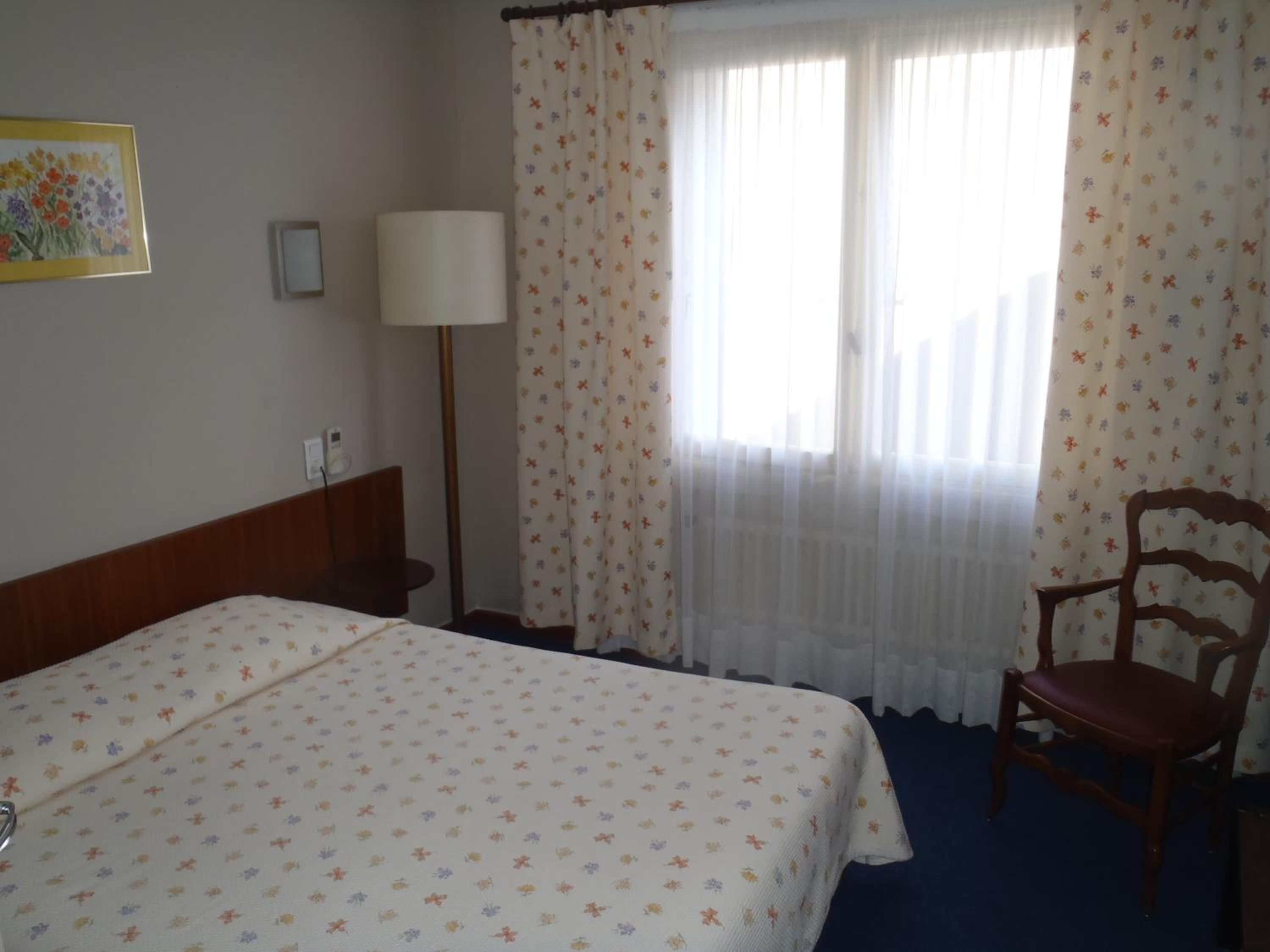 Double Room - Disability Access photo 2
