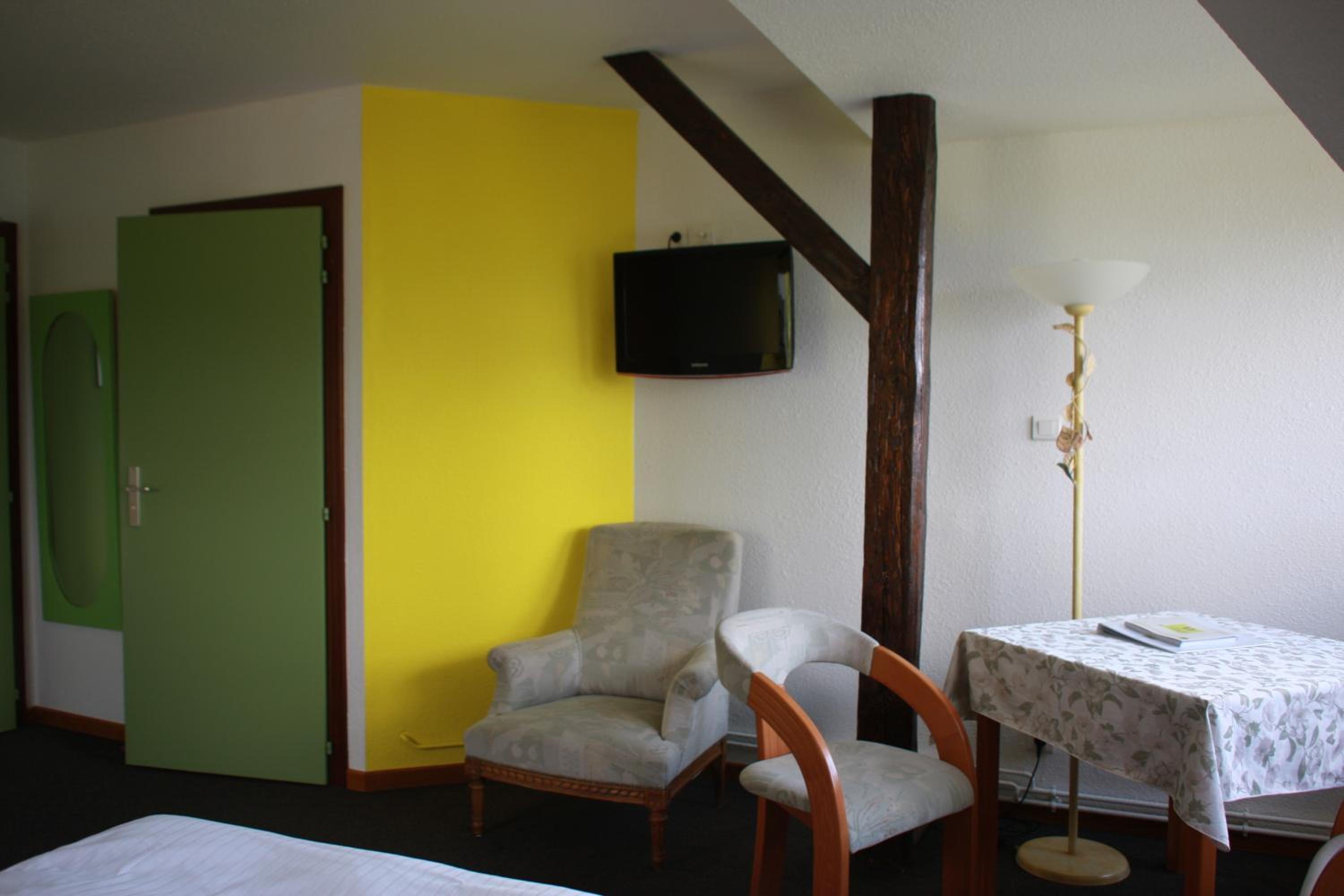 Superior Double or Twin Room photo 3