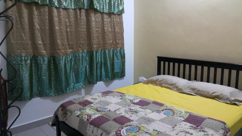 Three-Bedroom House photo 2