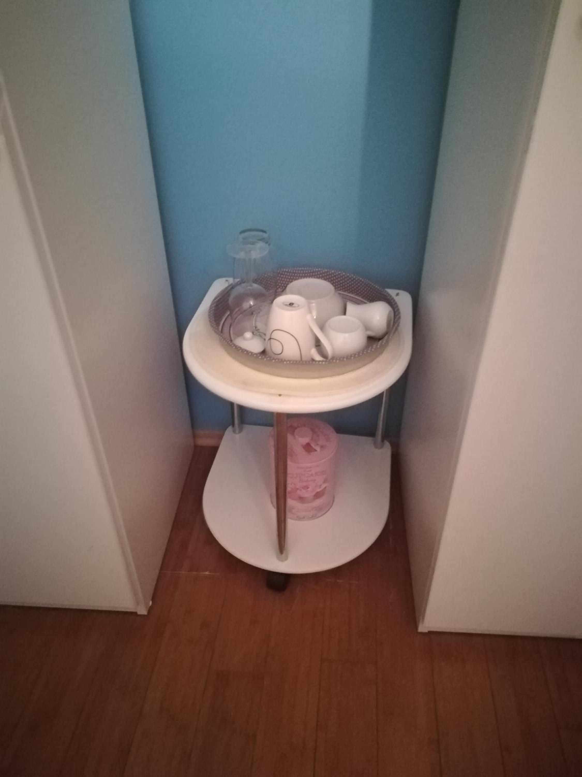 Single Room with Shared Bathroom