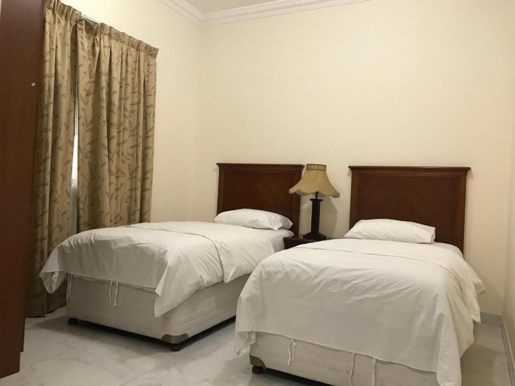 Deluxe Double Room (2 Adults + 1 Child)