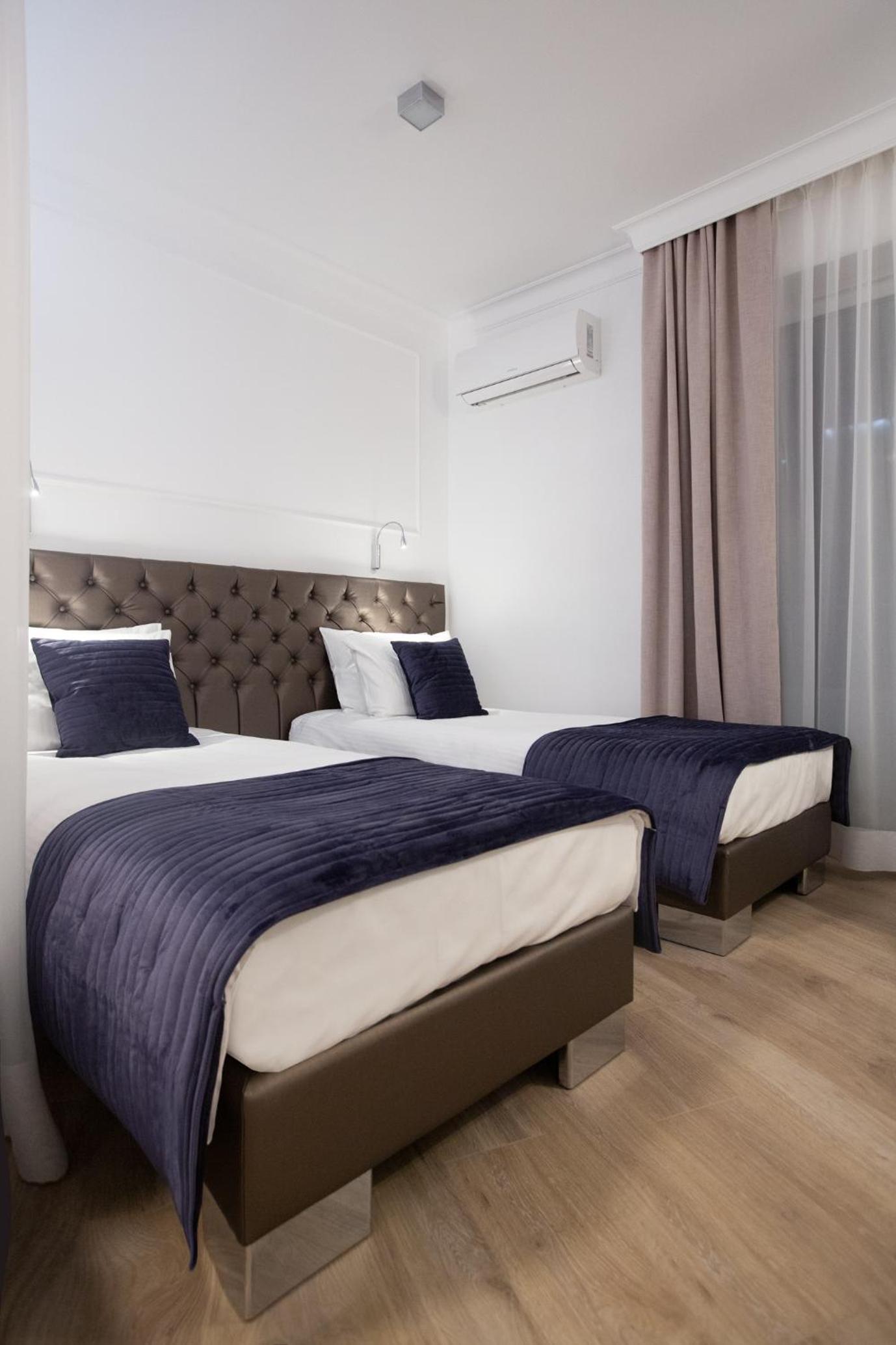 Studio Apartment - Photo 10