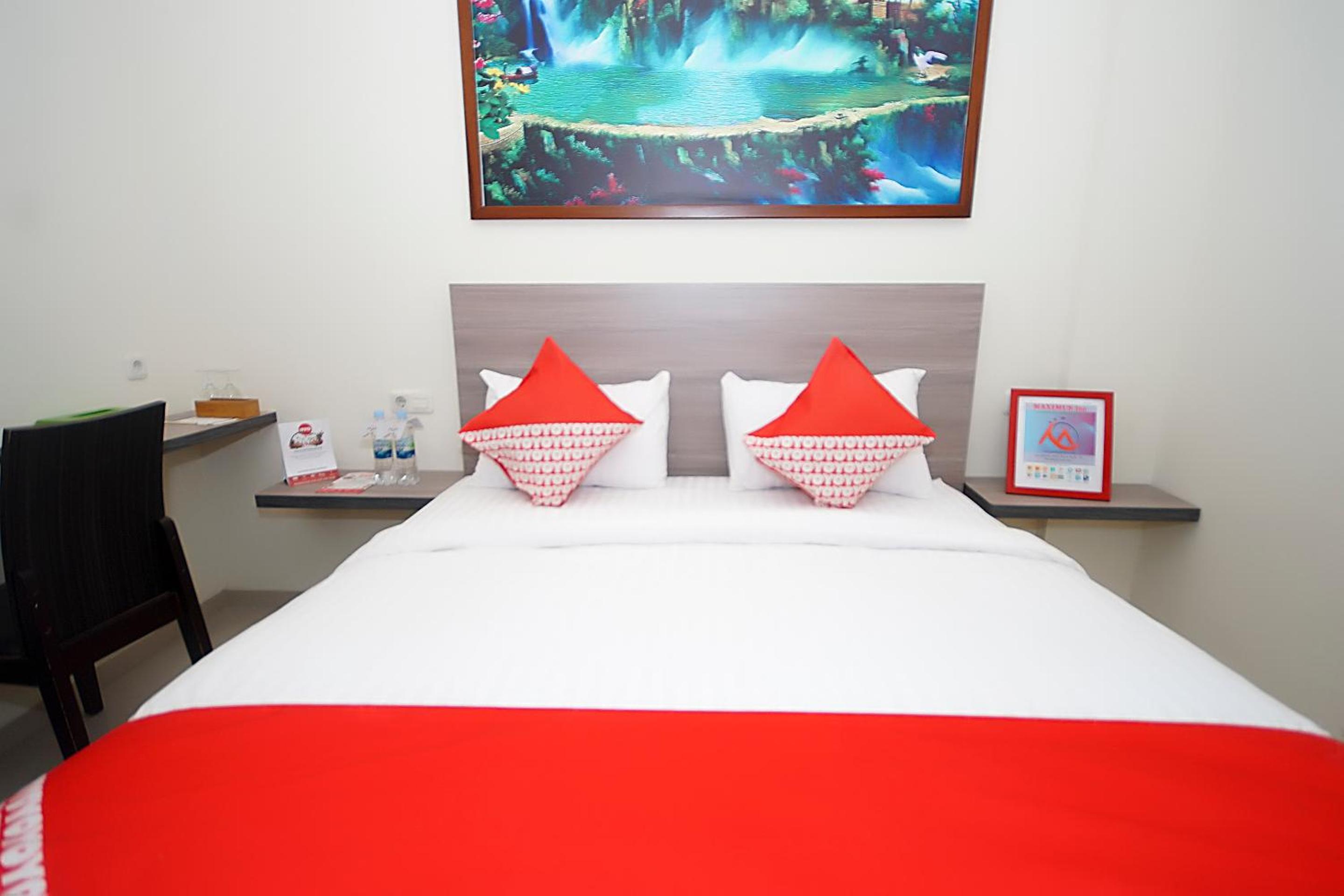 Deluxe Double Room photo 2