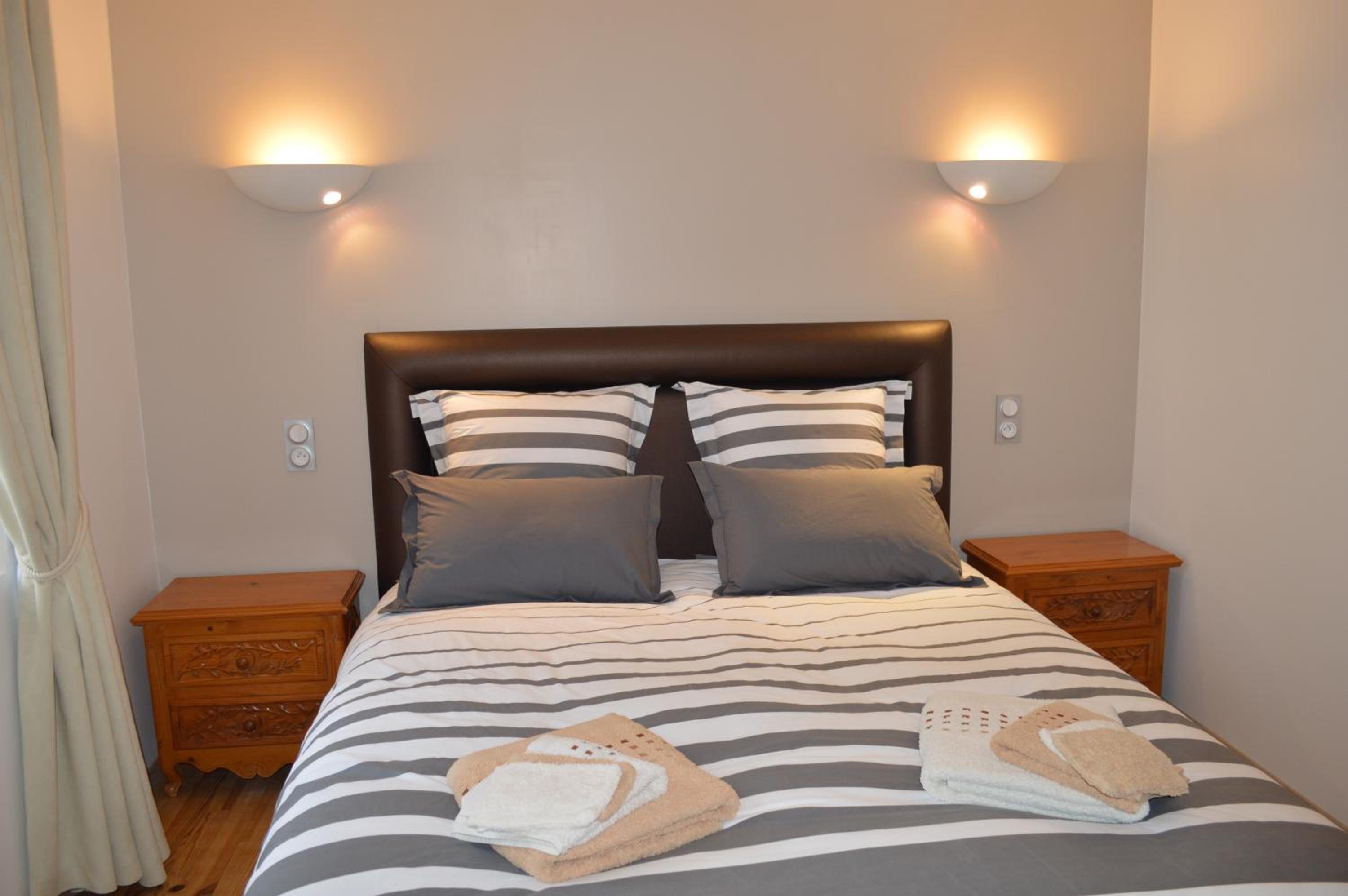 Double Room with Private Bathroom photo 2