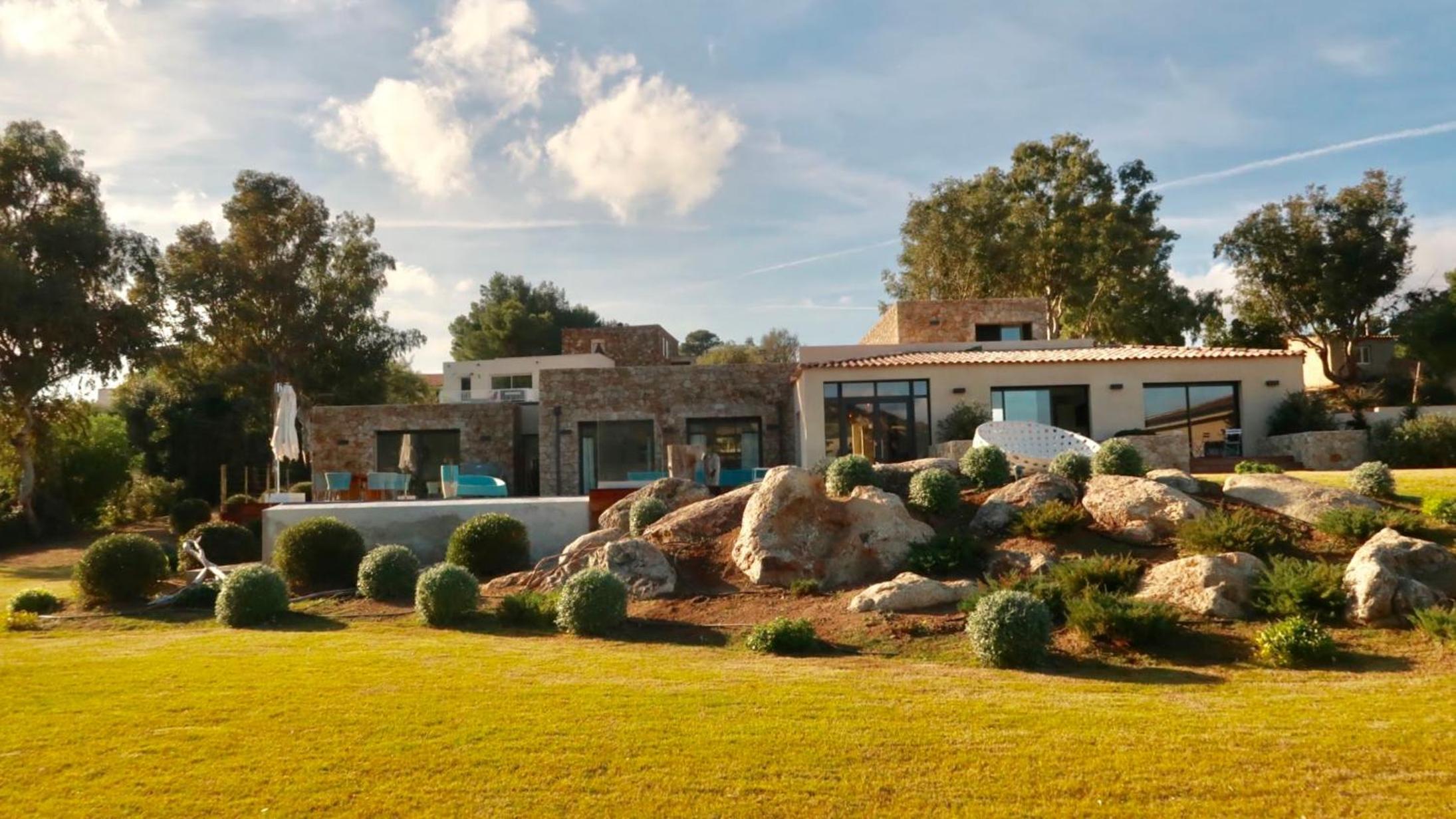 Deluxe Villa