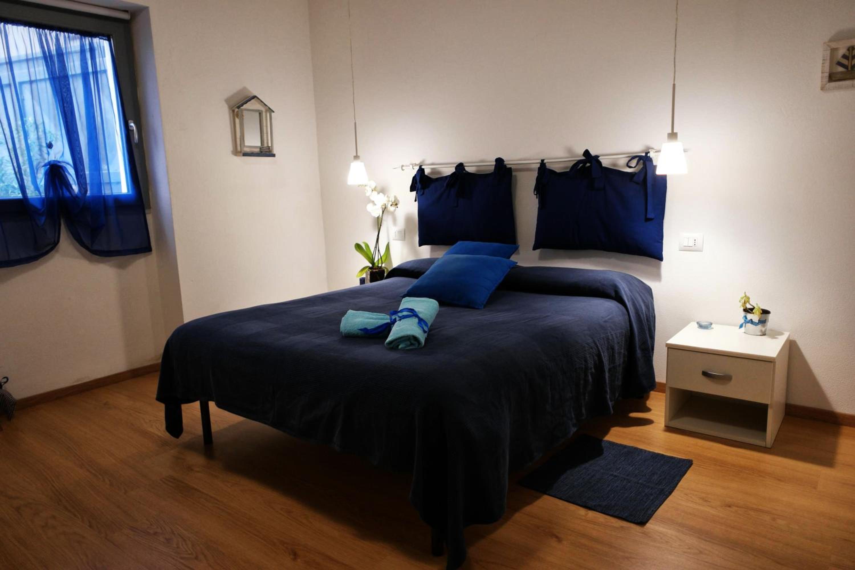 Large Double Room photo 3