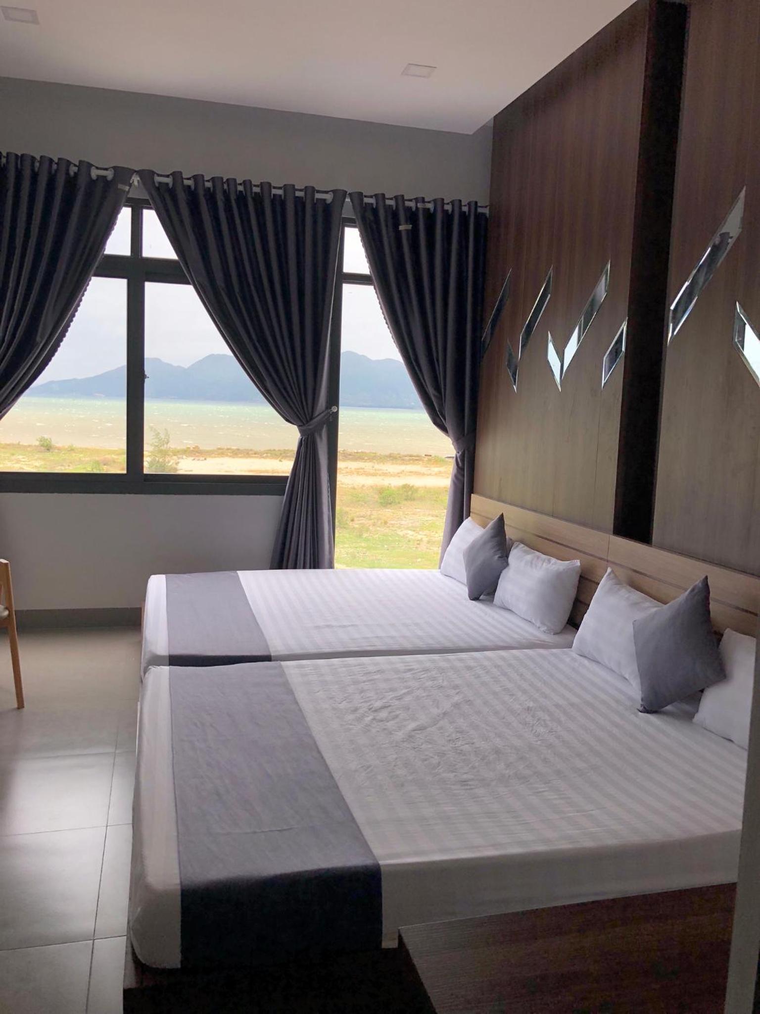 Quadruple Room with Sea View