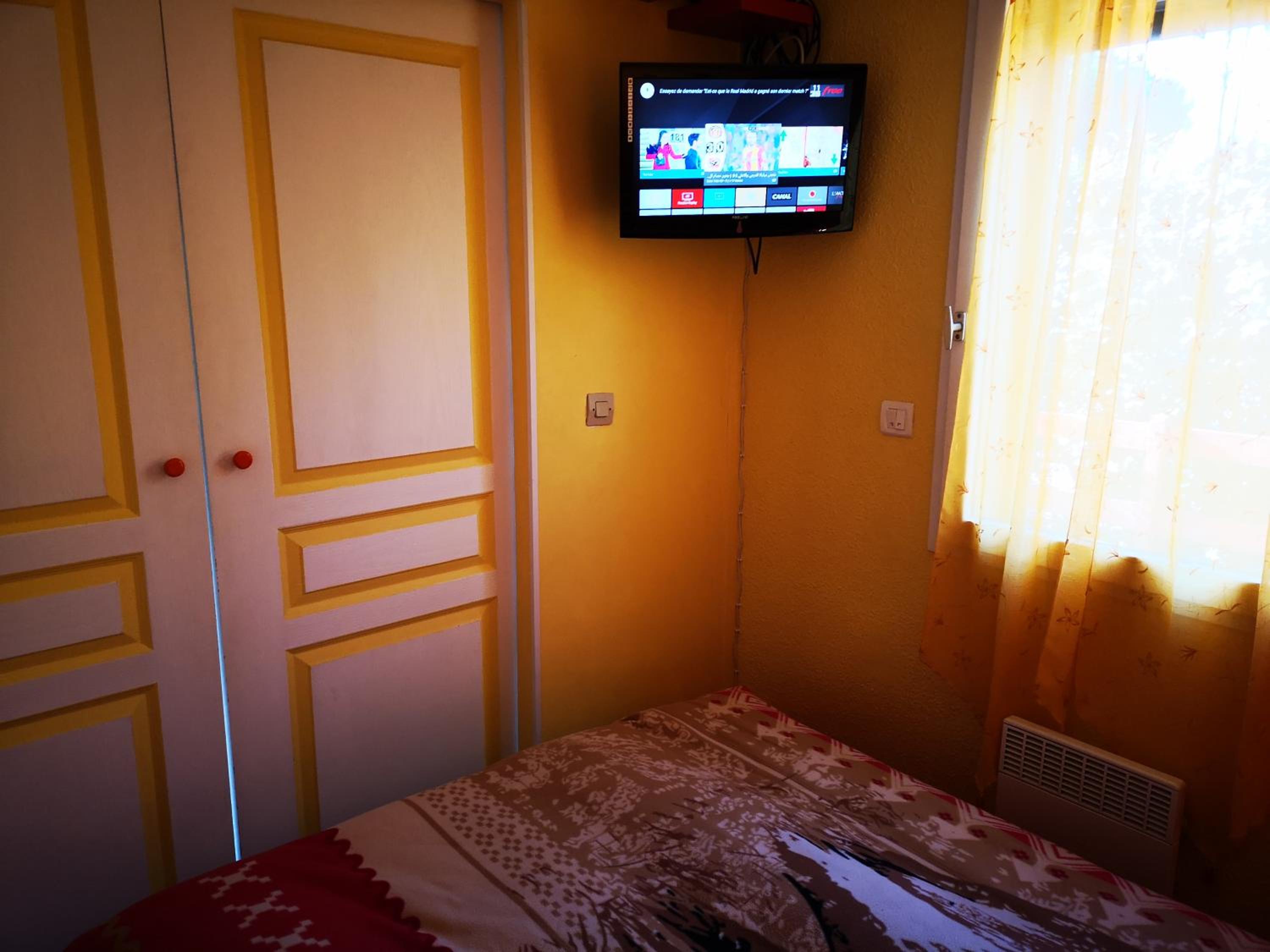 Apartment with Terrace photo 3