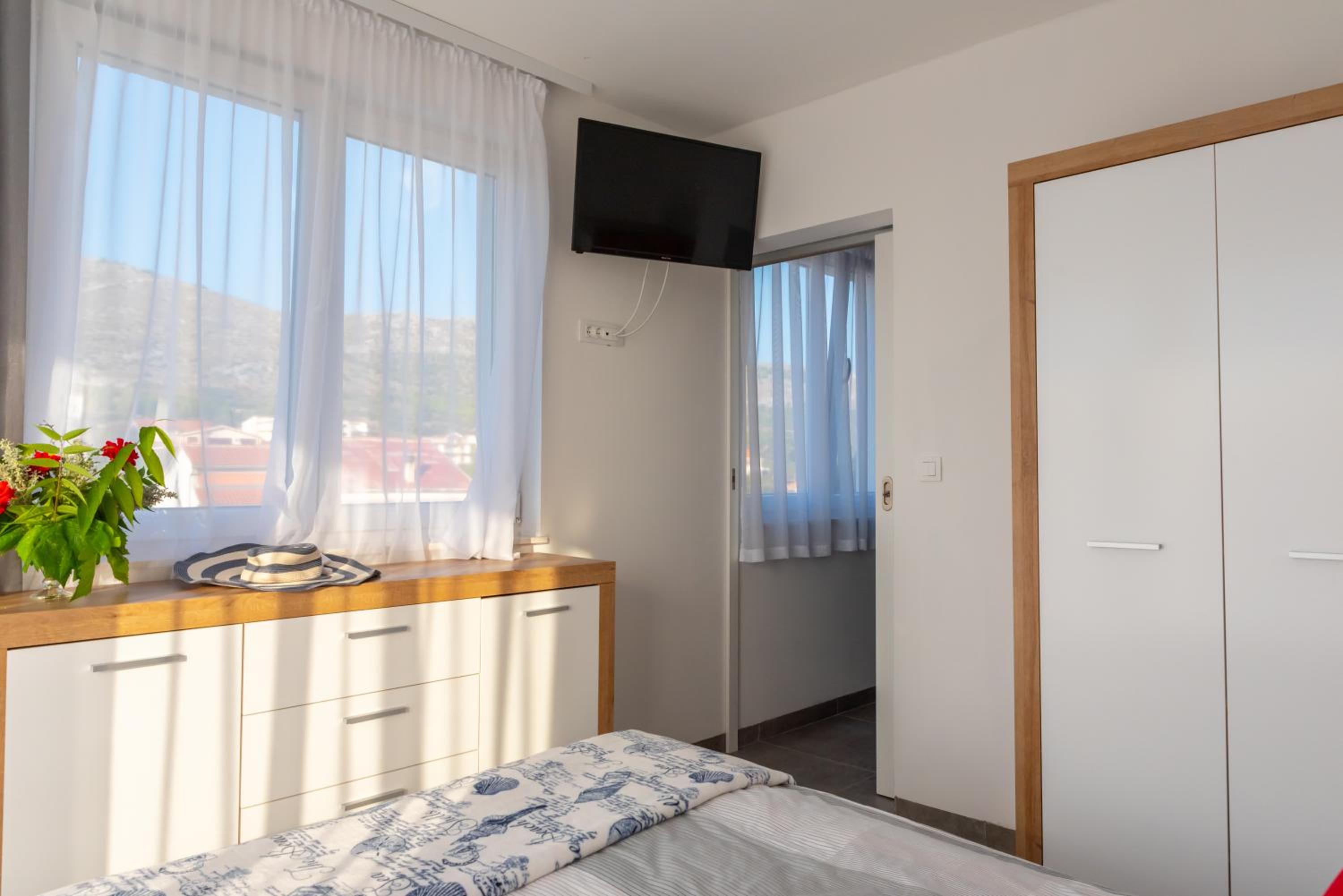 Apartment with Sea View photo 2