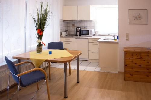 Apartment photo 2