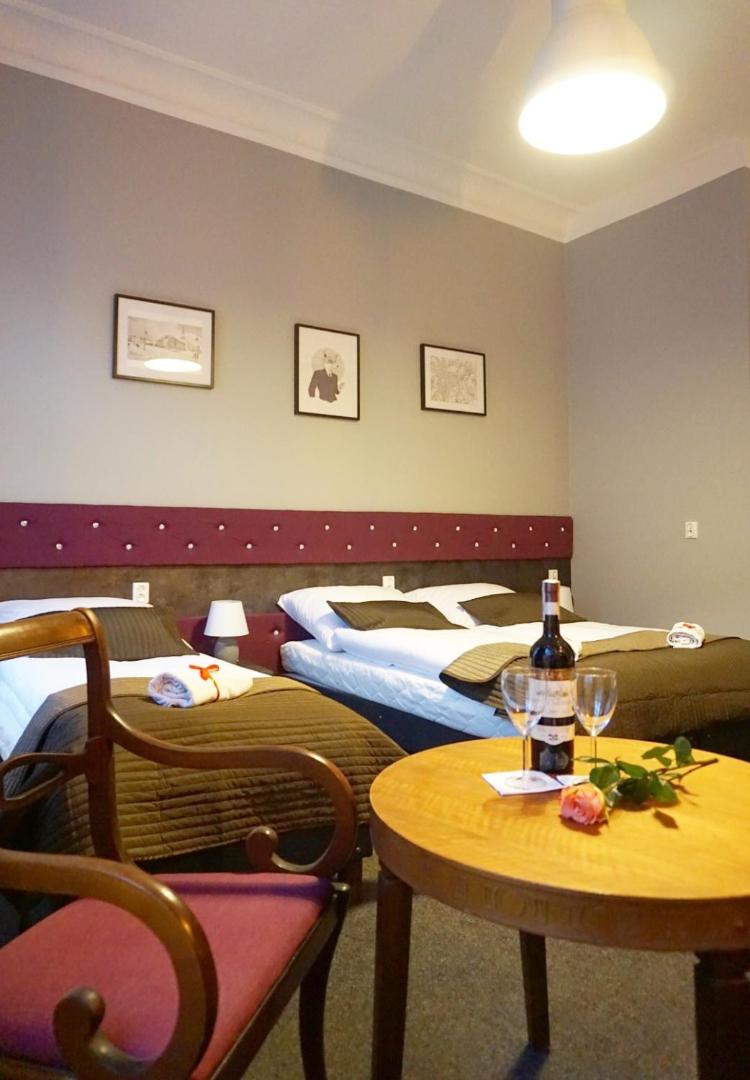 Premium Quadruple Room - Photo 9