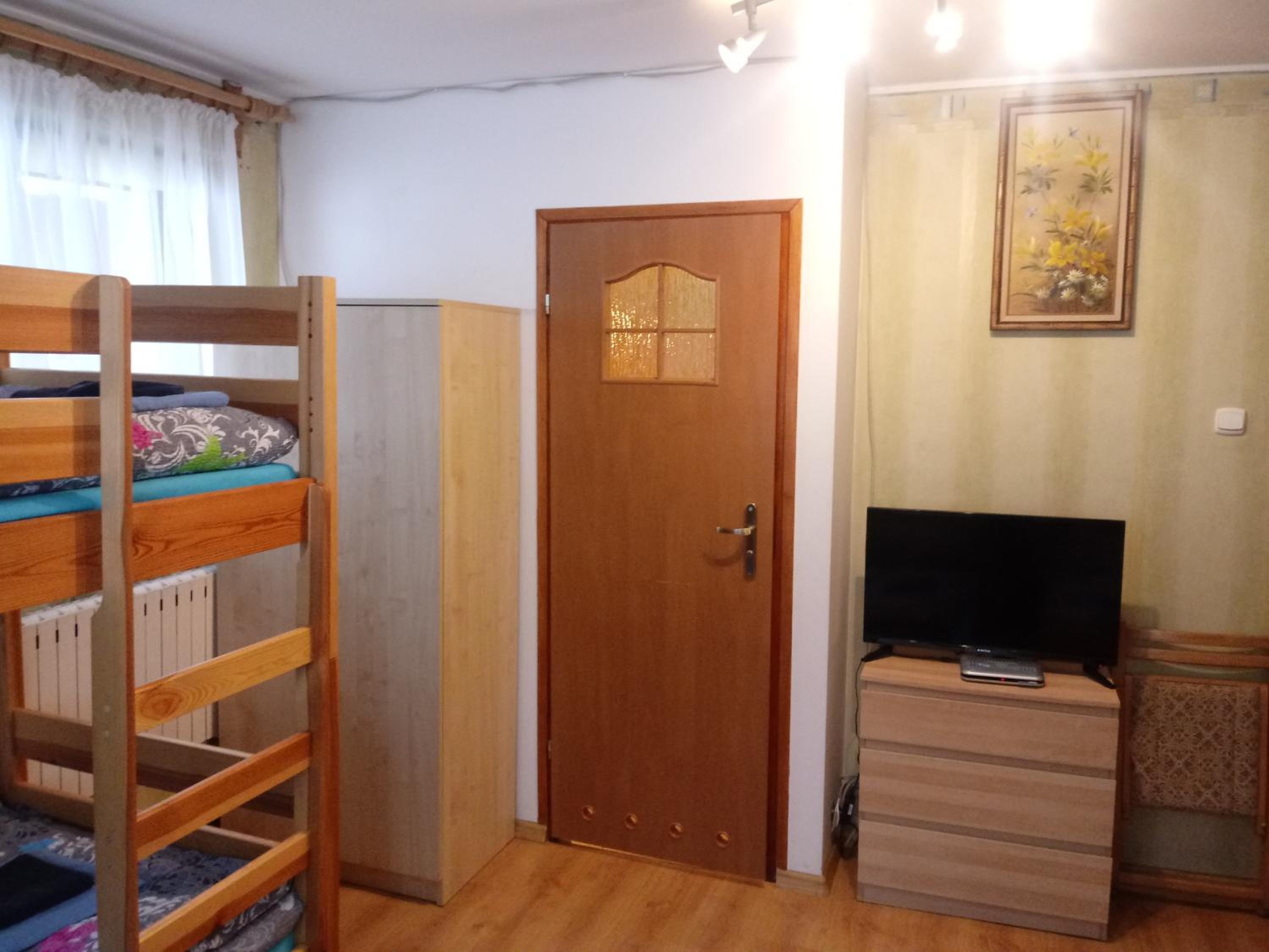 Quadruple Room with Private Bathroom - Photo 1