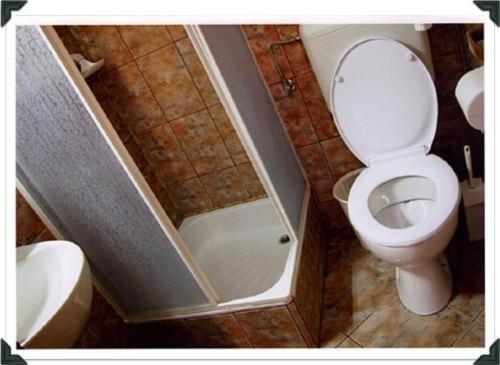 Standard Double/Twin Room - Photo 9