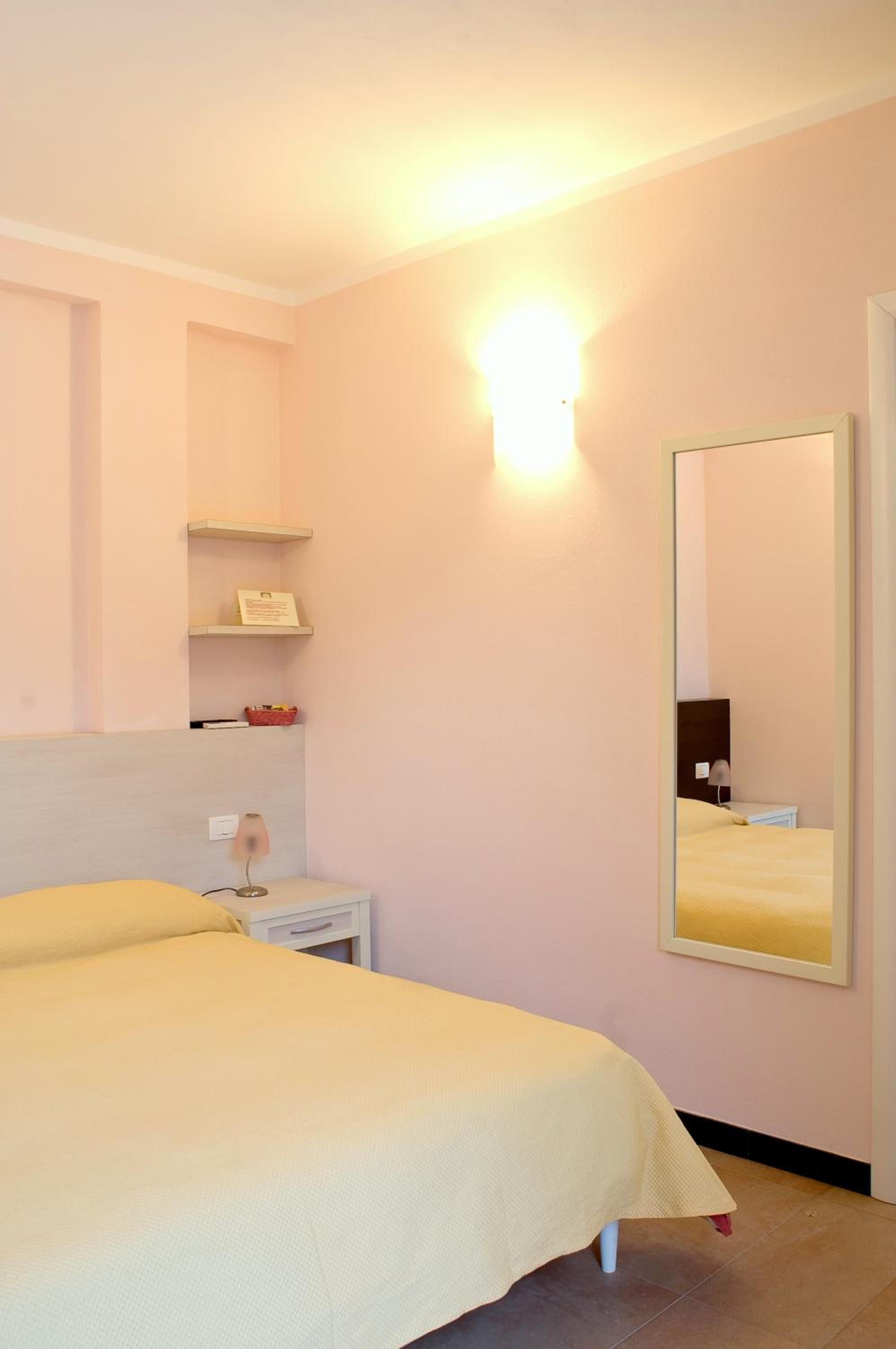 Standard Double Suite
