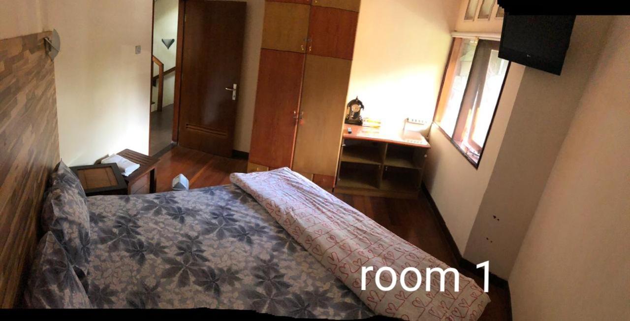 Three-Bedroom Villa - Photo 12