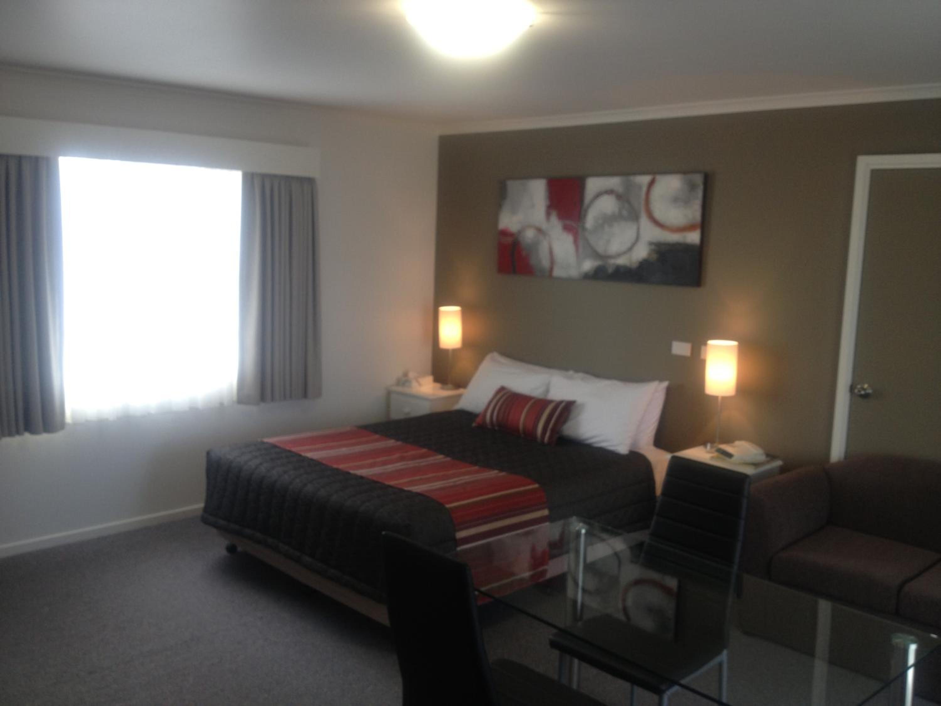 Queen Suite photo 2