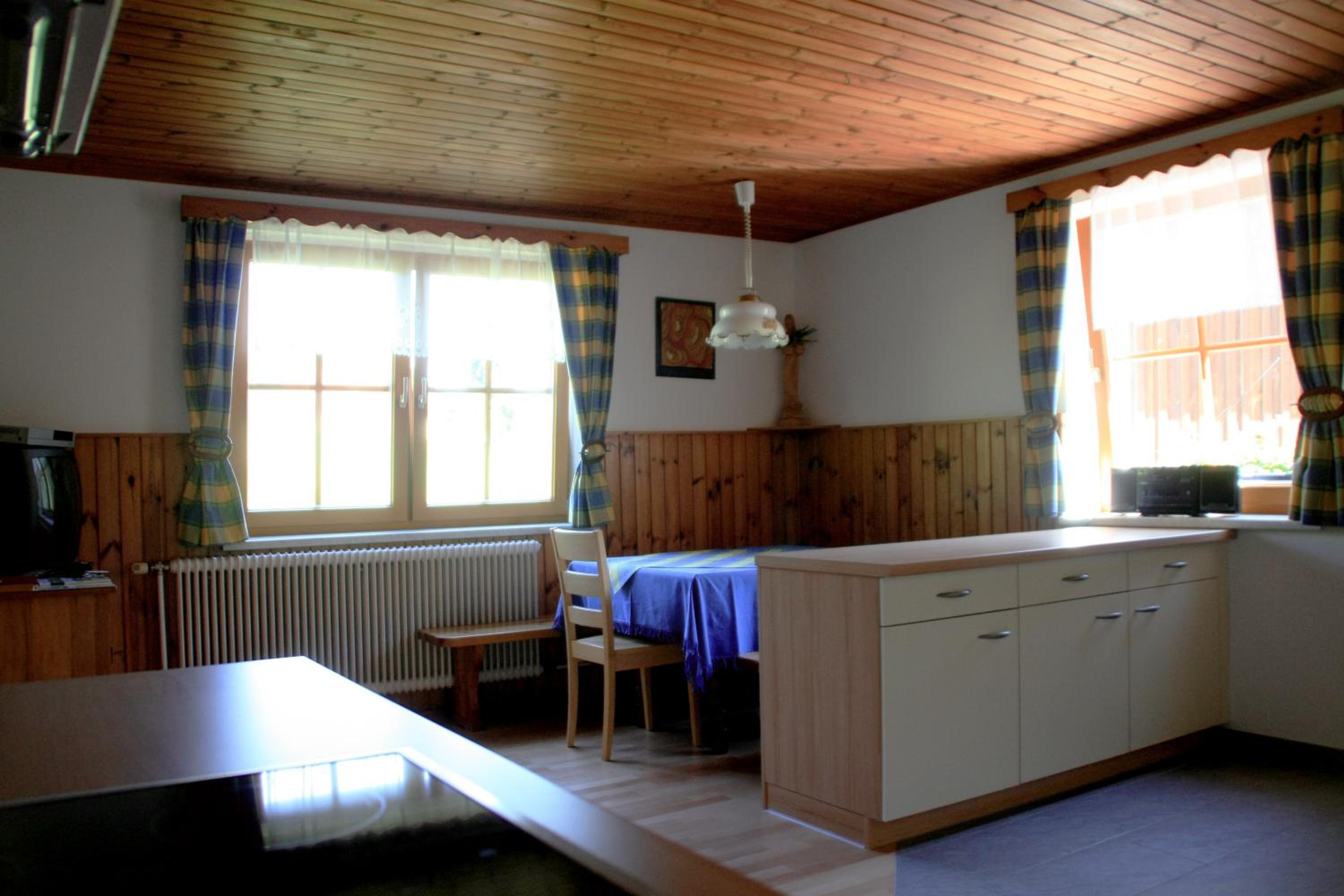 Apartment photo 3