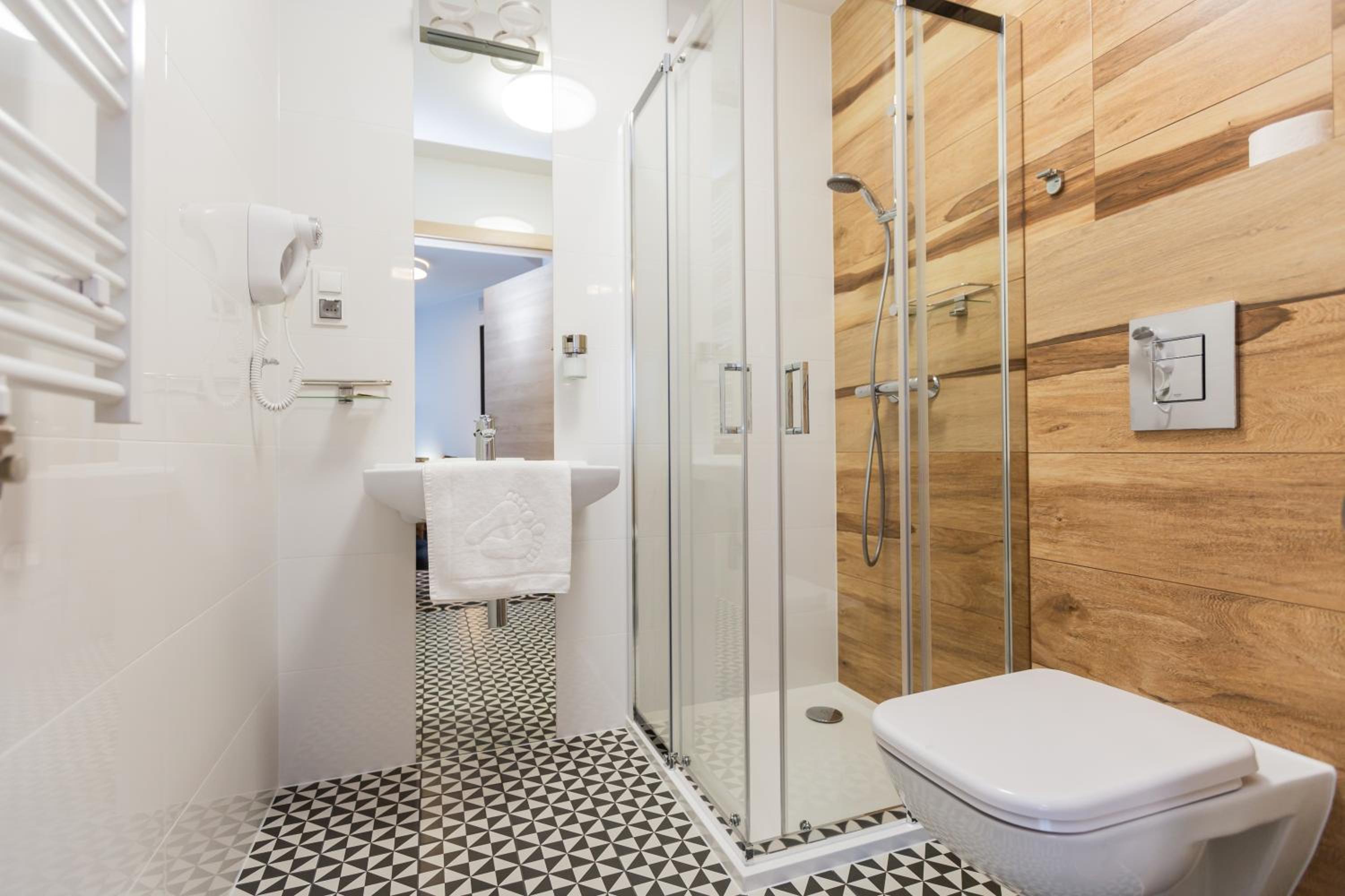 Quadruple Room - Photo 2