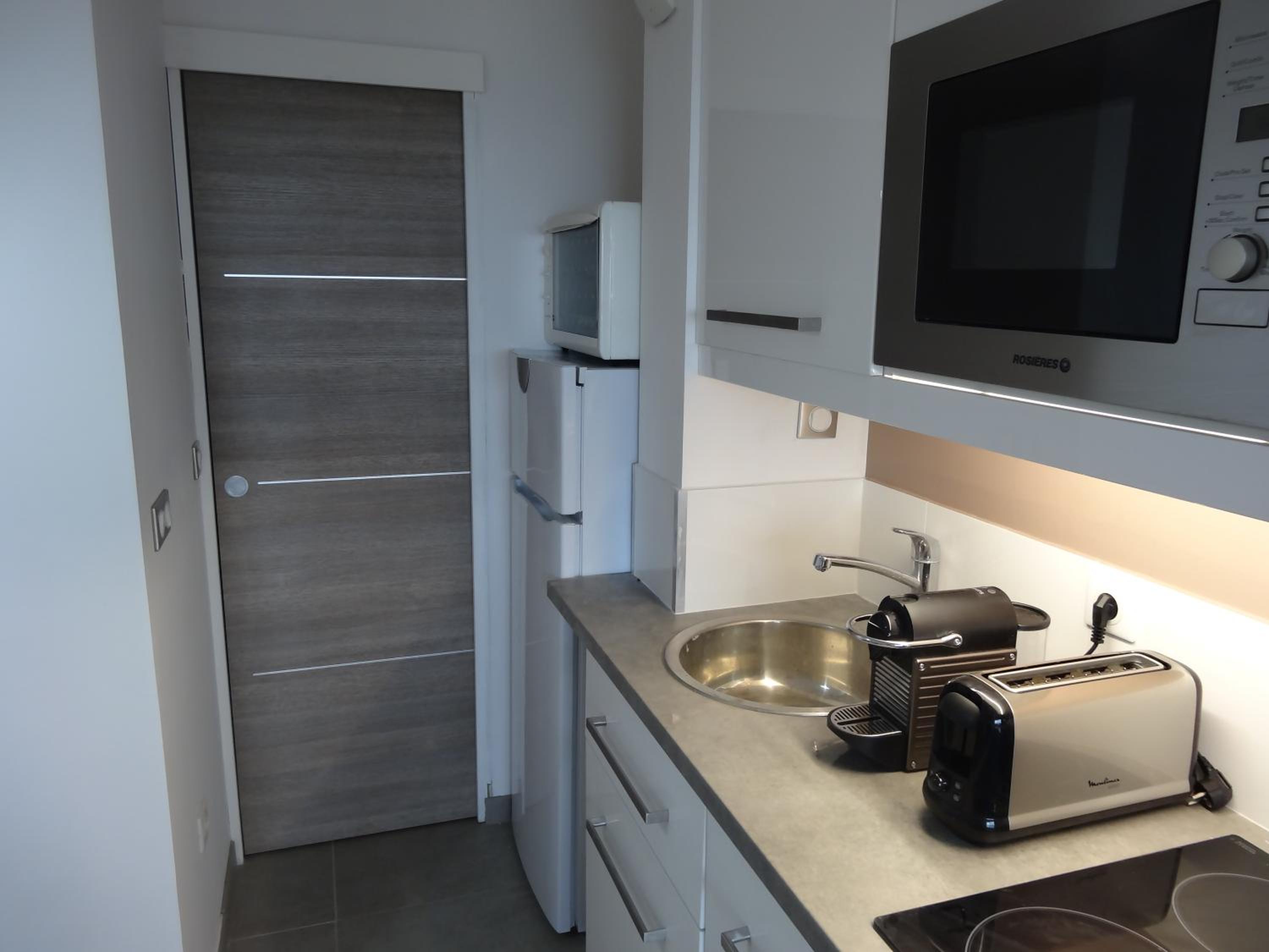 Apartment with Sea View photo 3