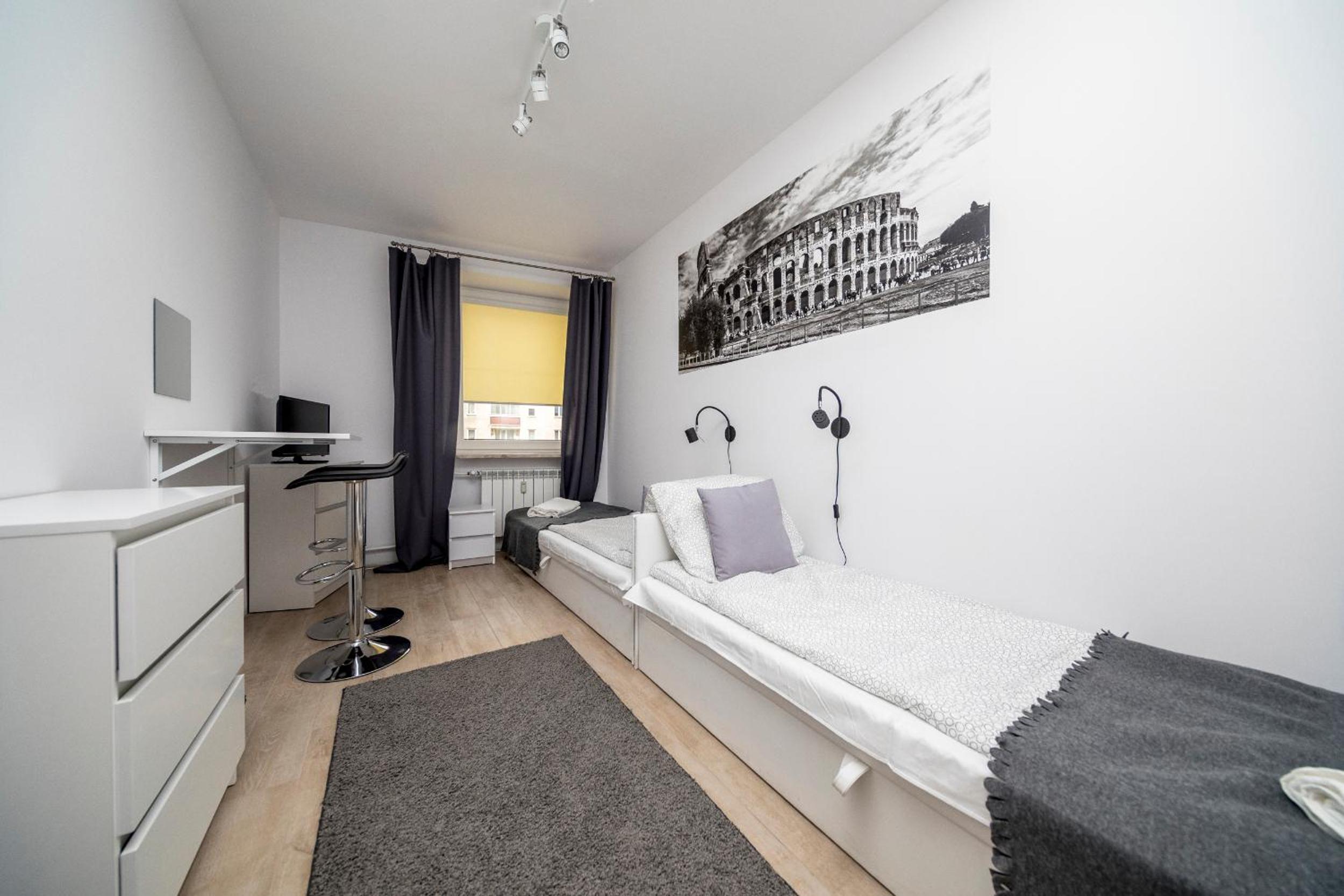 Standard Twin Room with Shared Bathroom