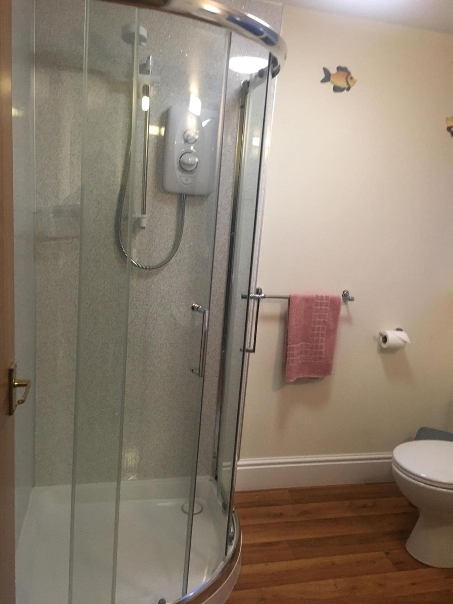 Single Room with Private Bathroom photo 1
