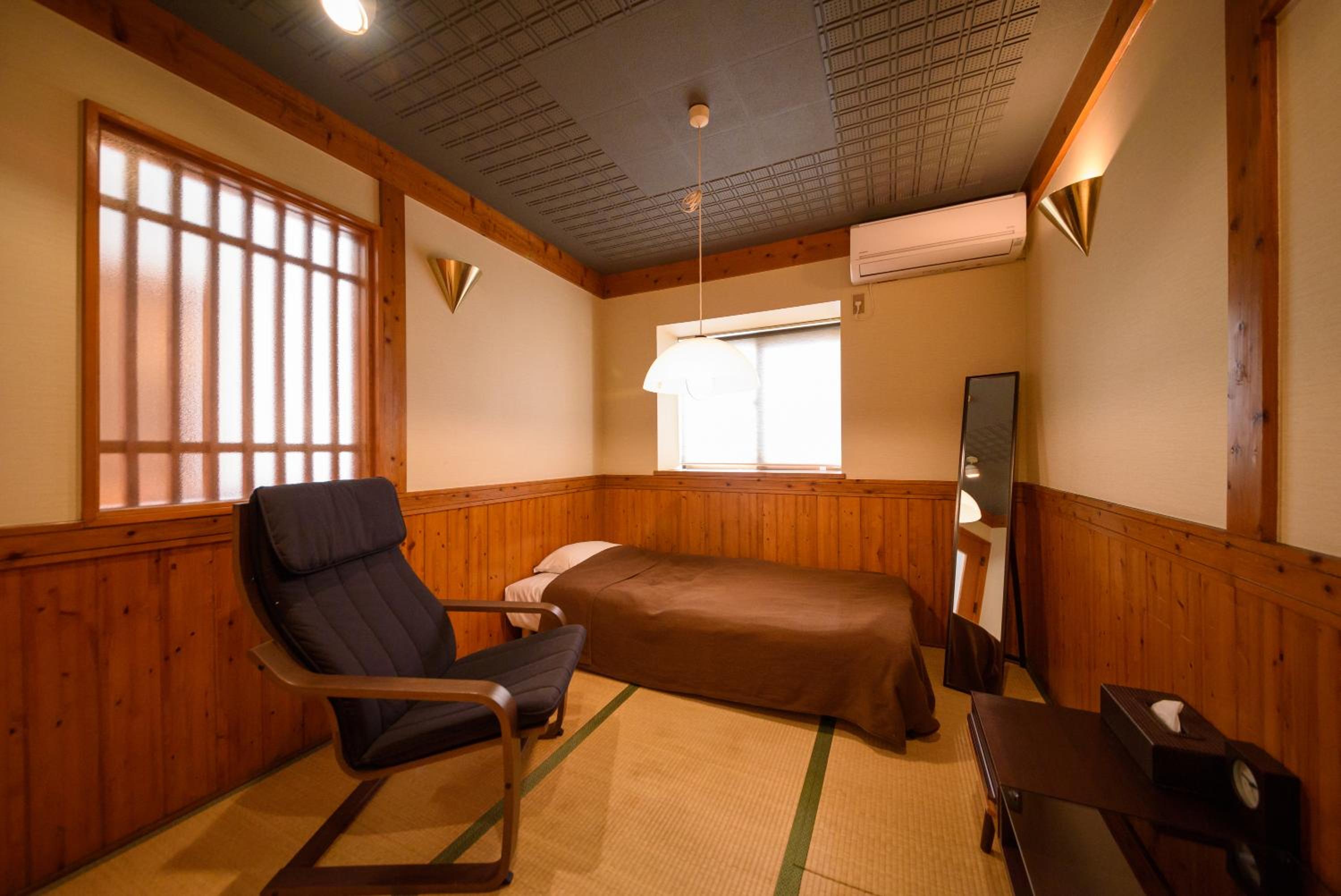 Economy Single Room with Shared Bathroom (Adult Only)