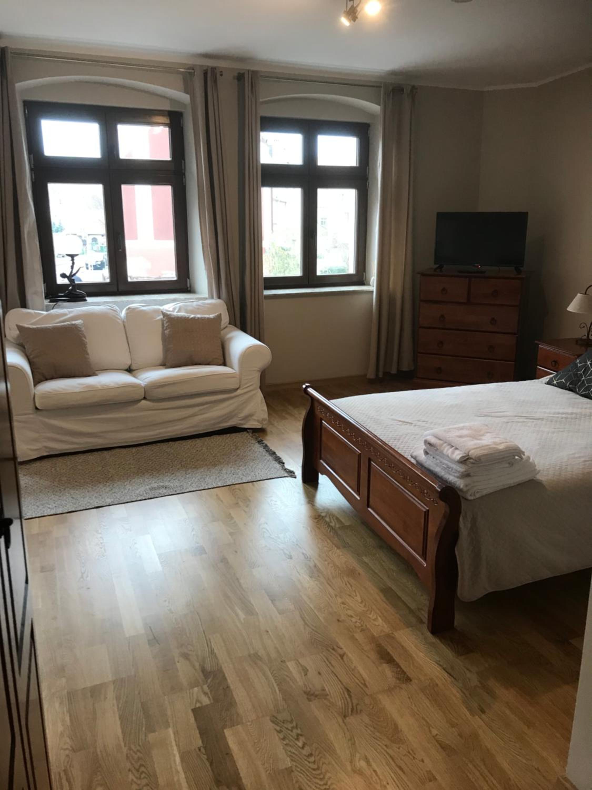 Studio Apartment - Photo 9