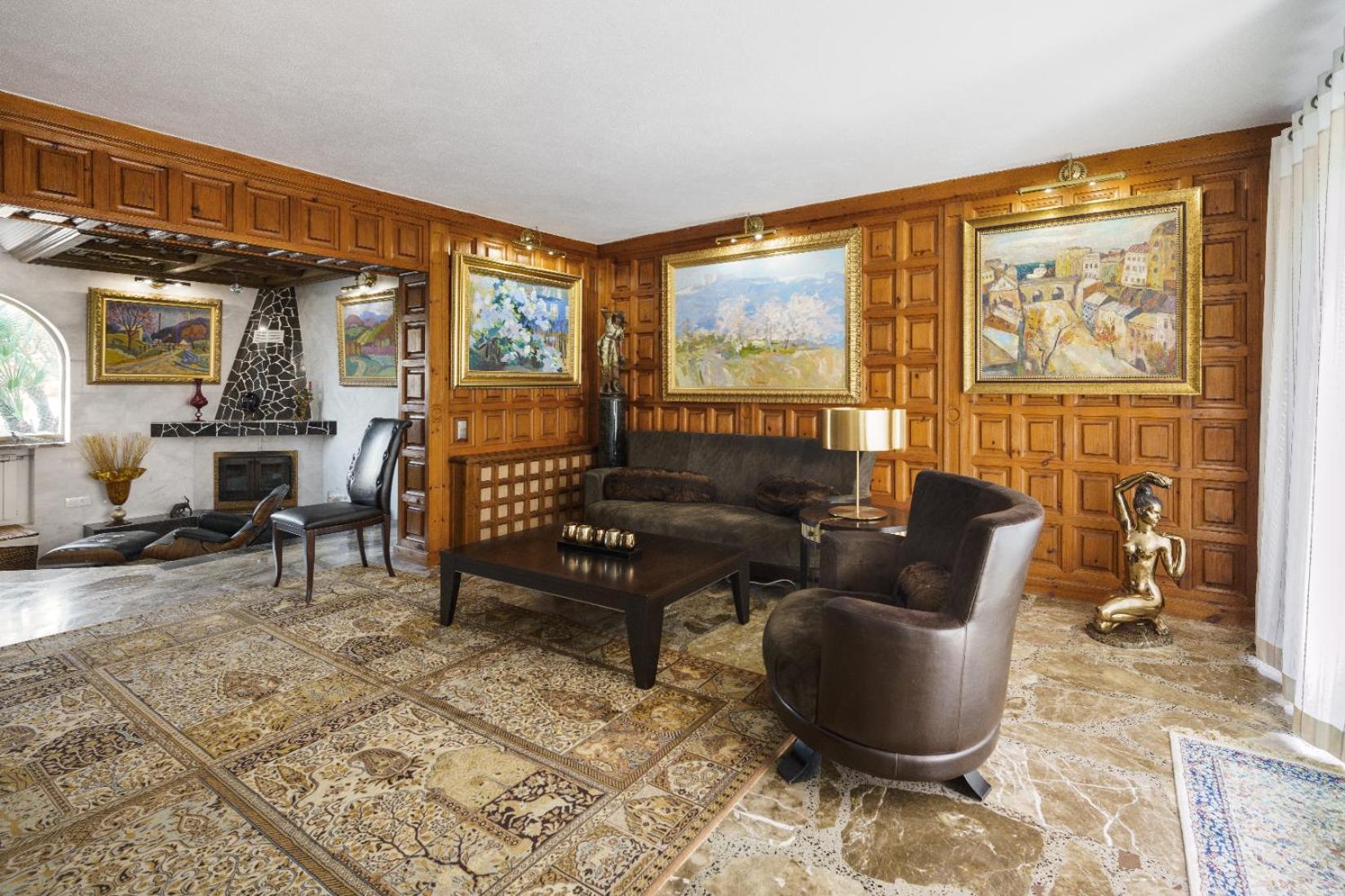 Deluxe Villa