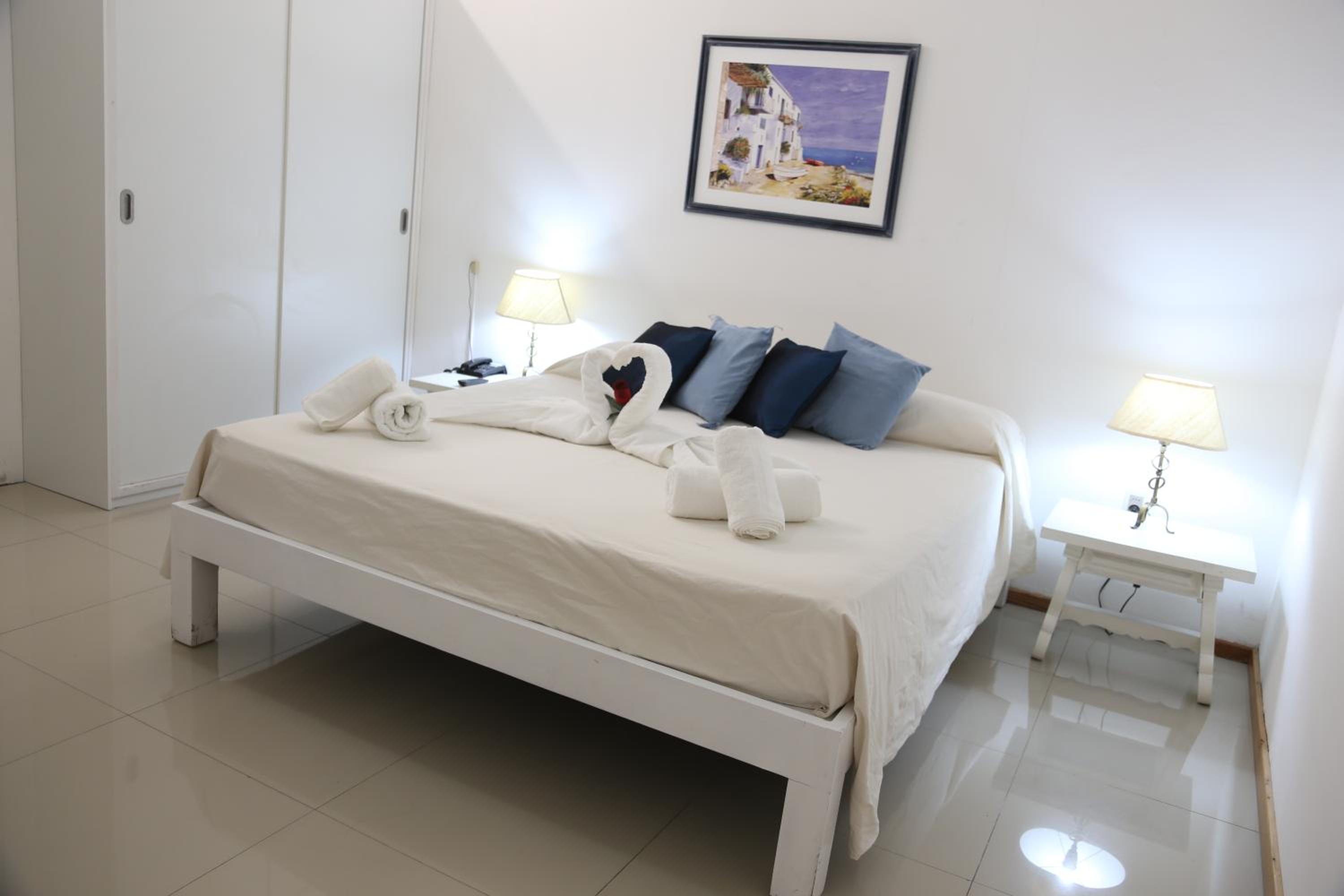 Double or Twin Room photo 3