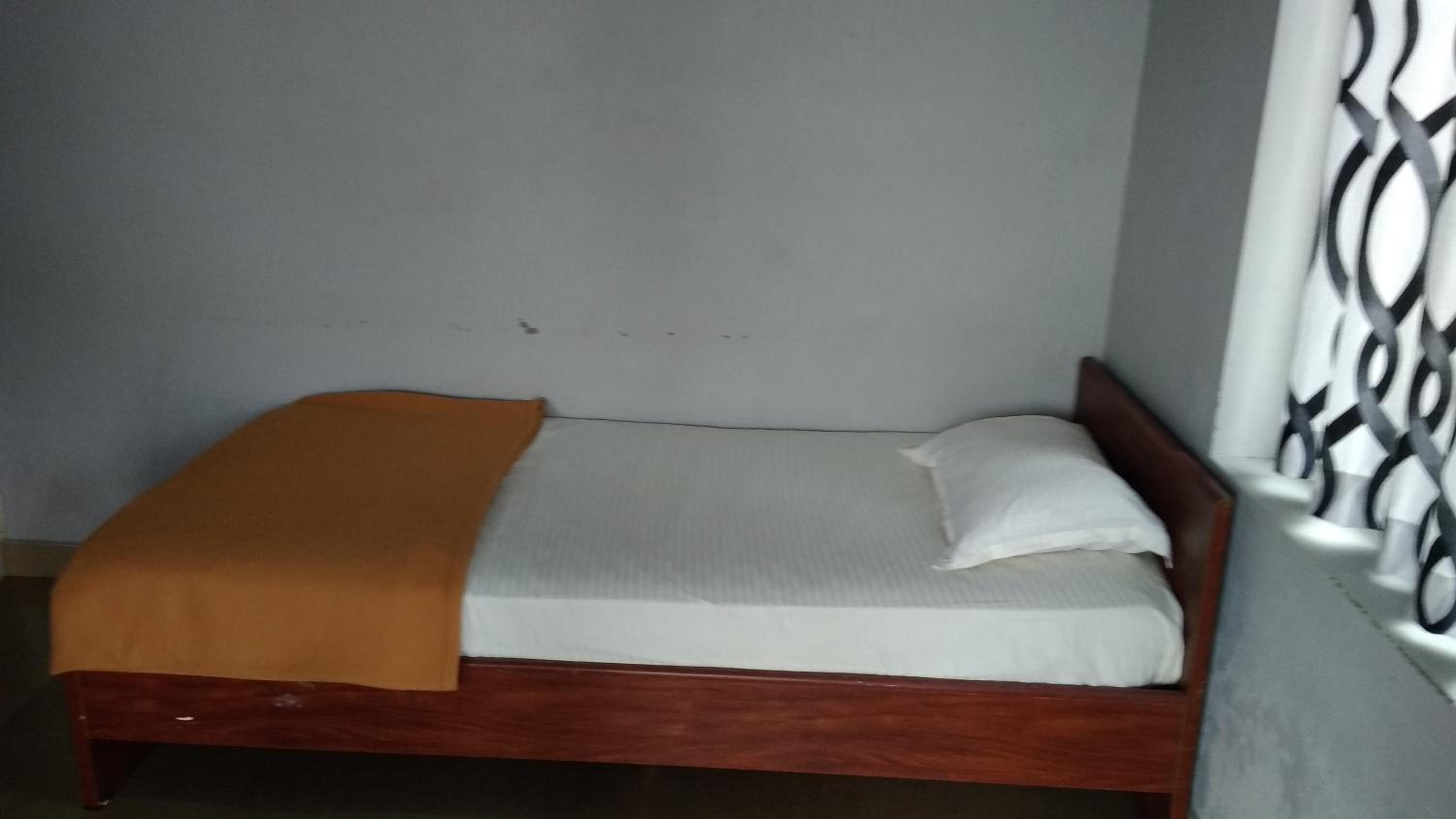 Economy Quadruple Room with Shared Bathroom