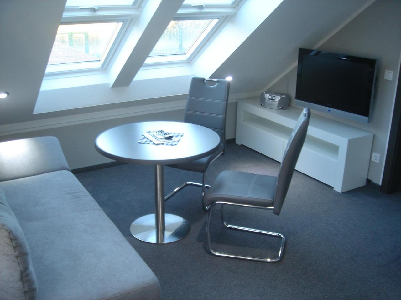 Double Room with Extra Bed photo 2