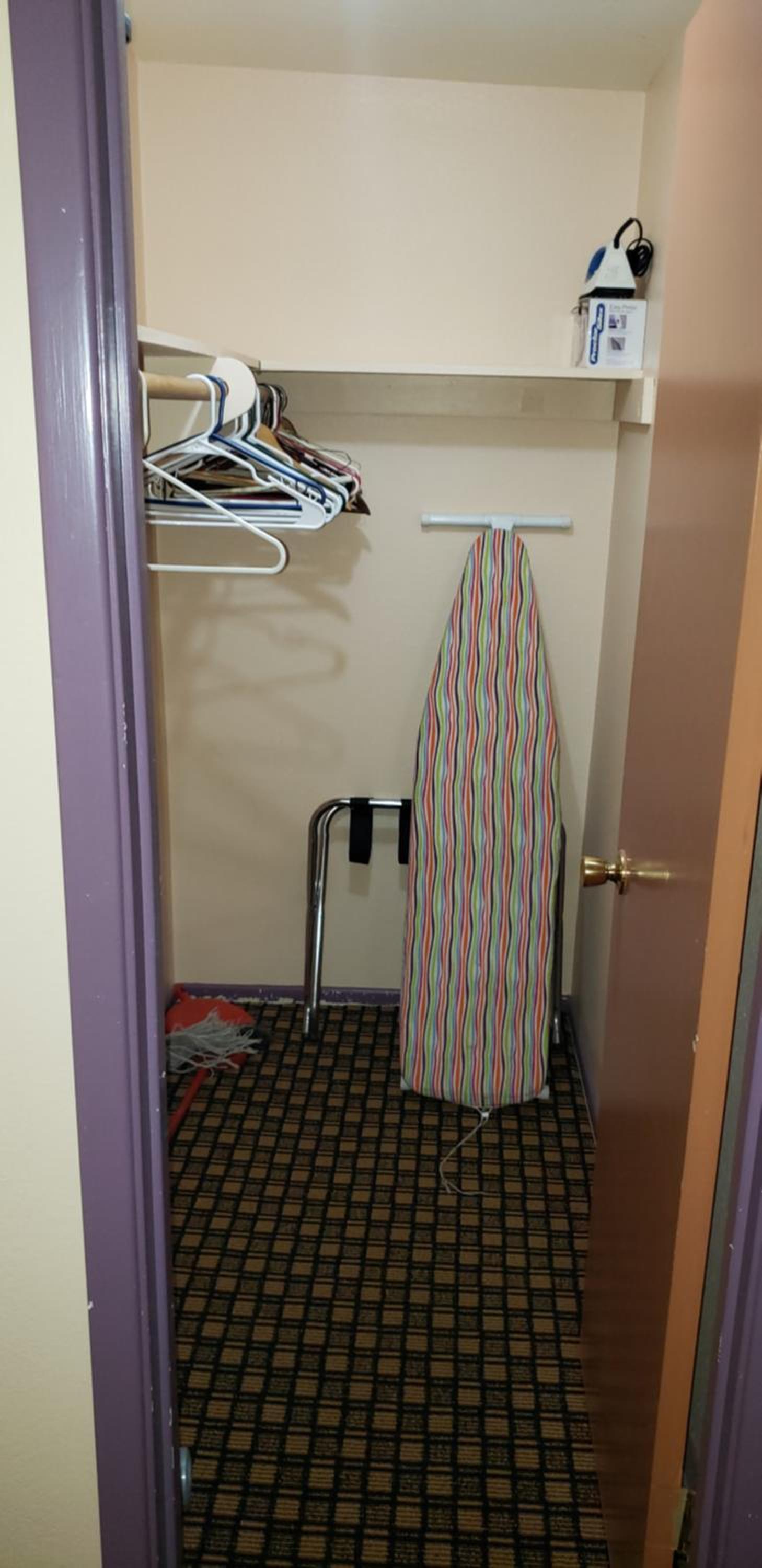 Double Room - Non-Smoking  - Photo 7